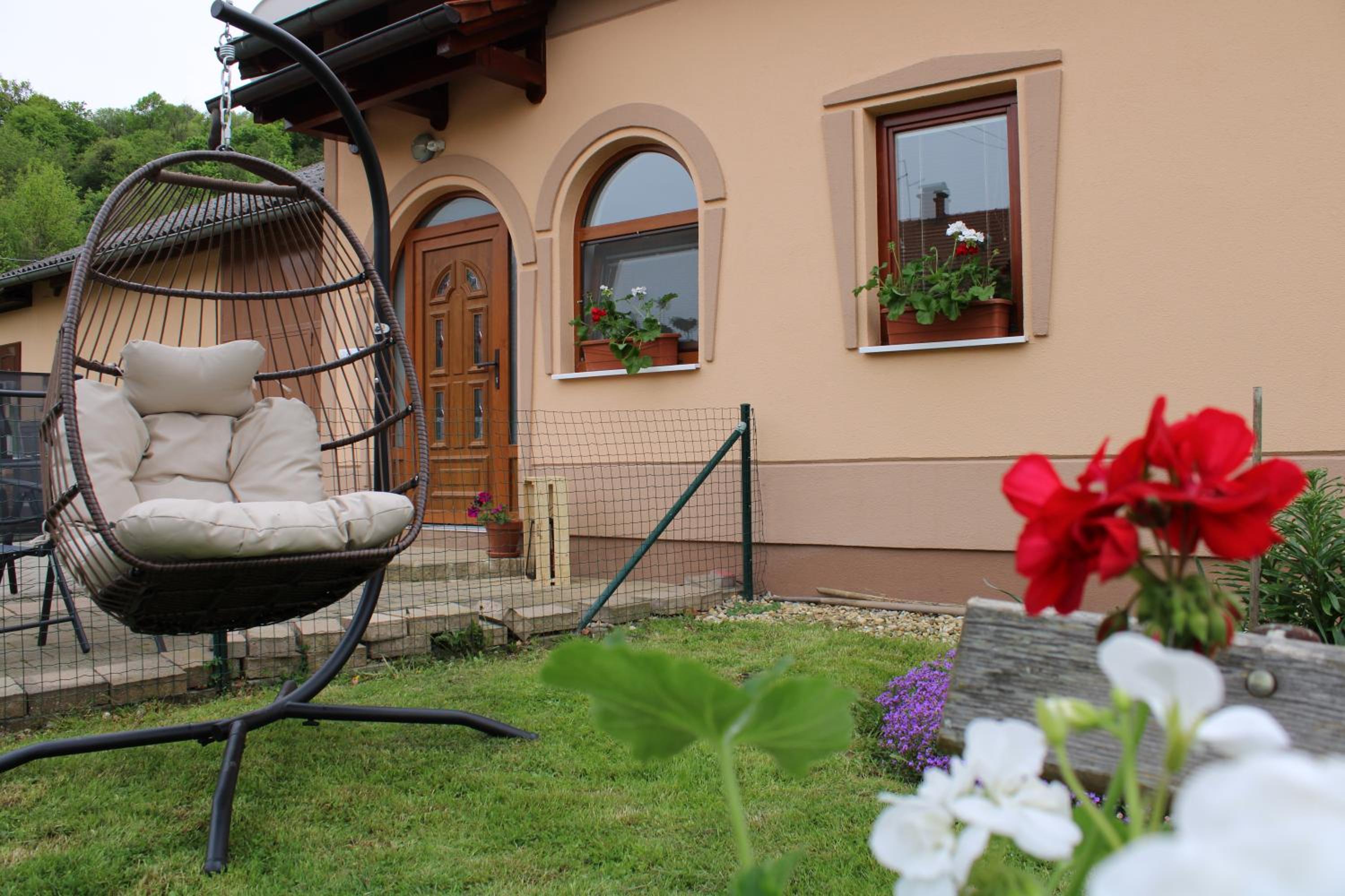 Hotel Kuća za odmor Slamek sa Saunom - Image 1