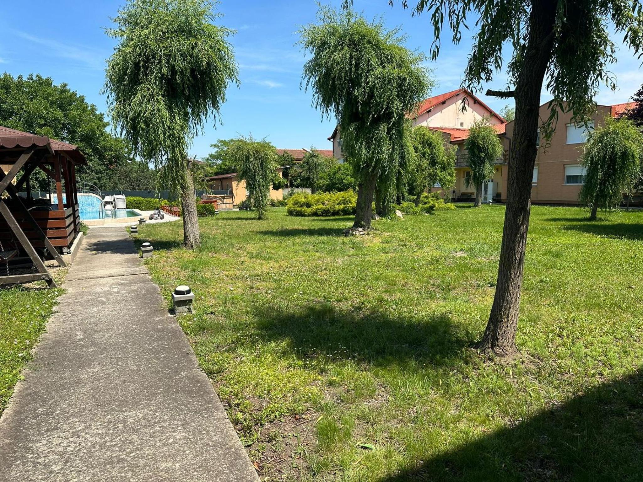 Photo 37