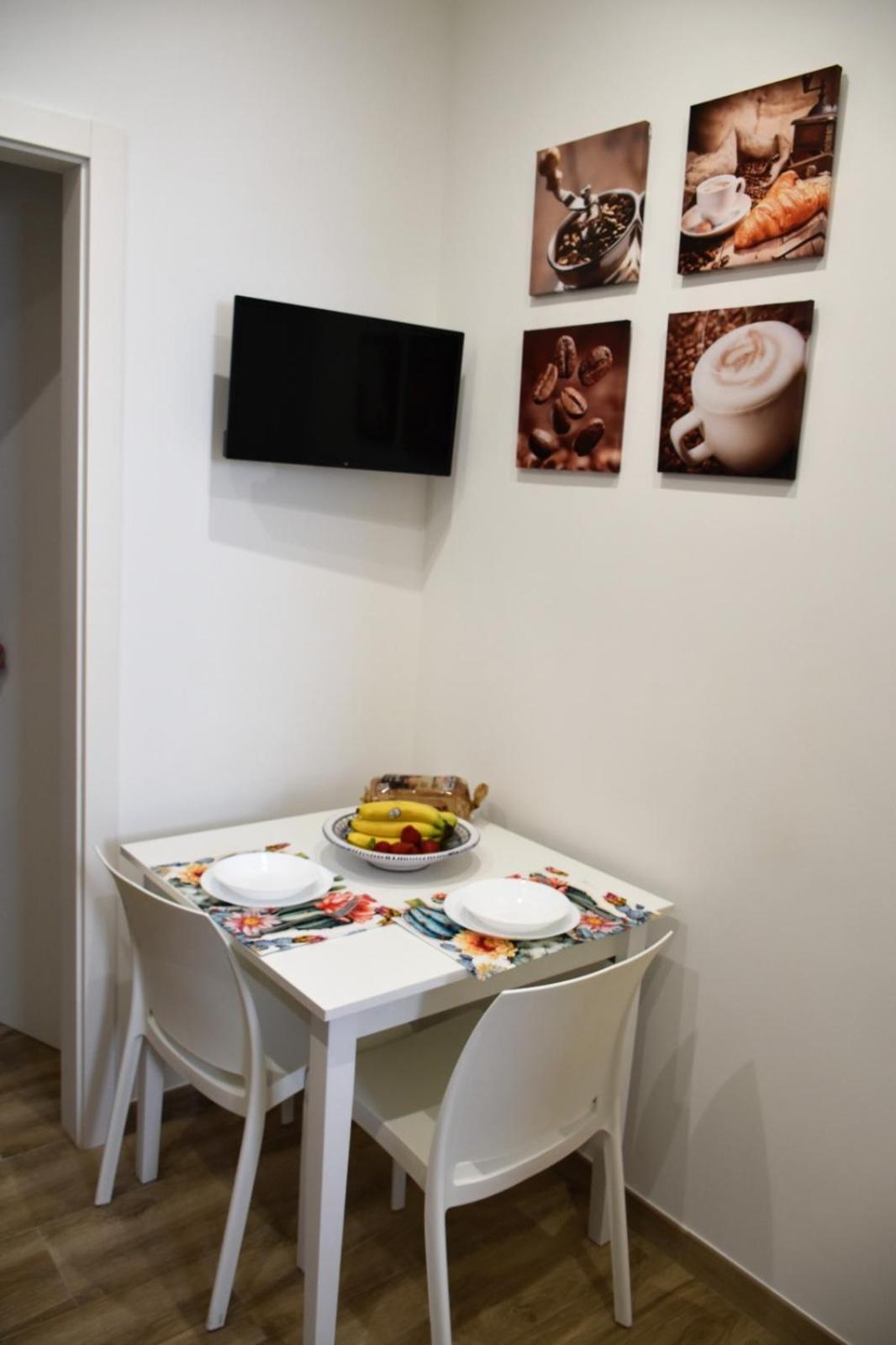 Alex Home photo 1
