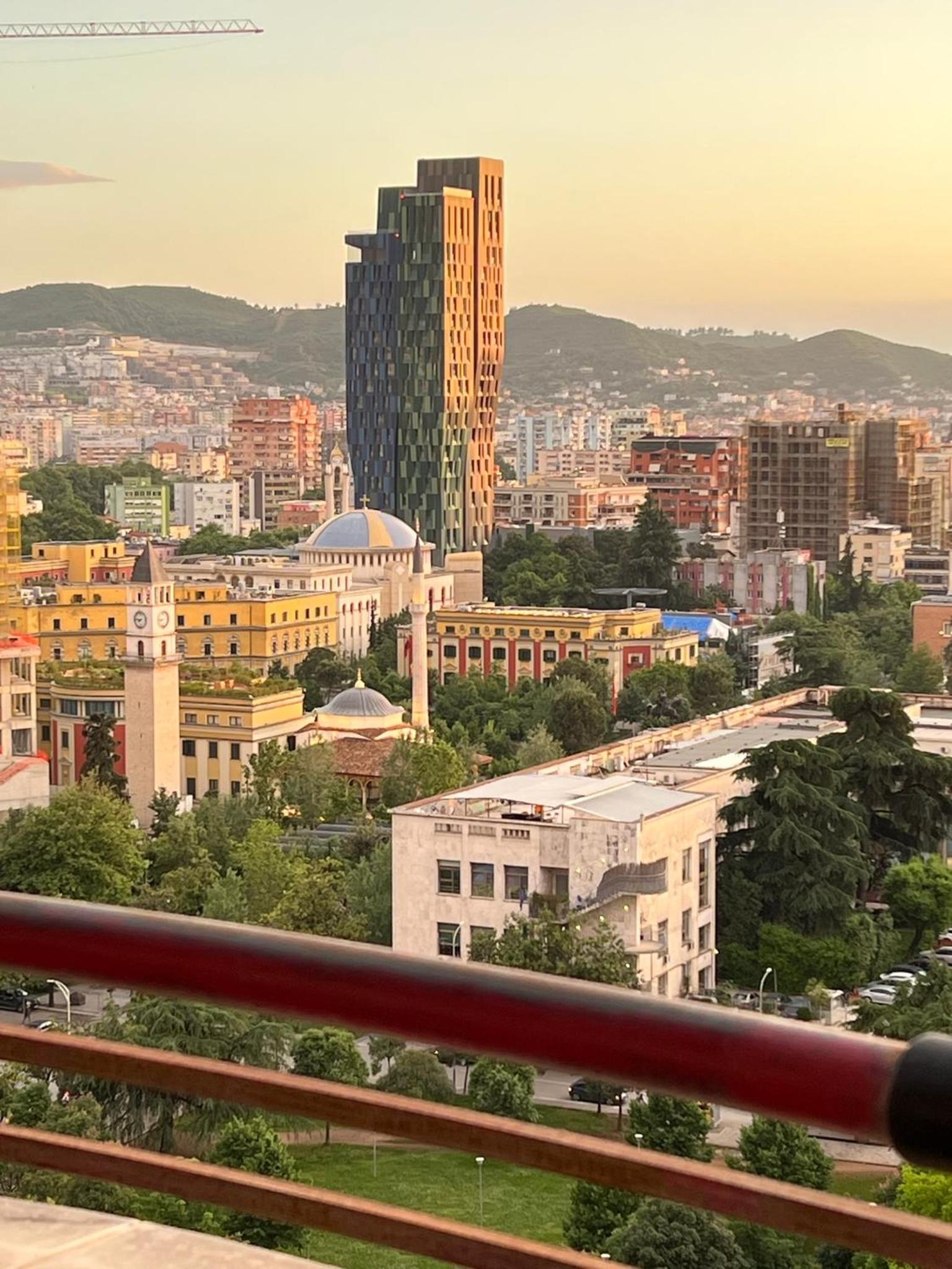 Tirana My Roots - NETI Museum Apartment Breathtaking View
