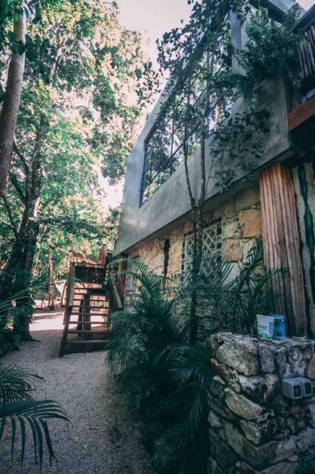 Cheerful cabin with pool surrounded by nature view 3