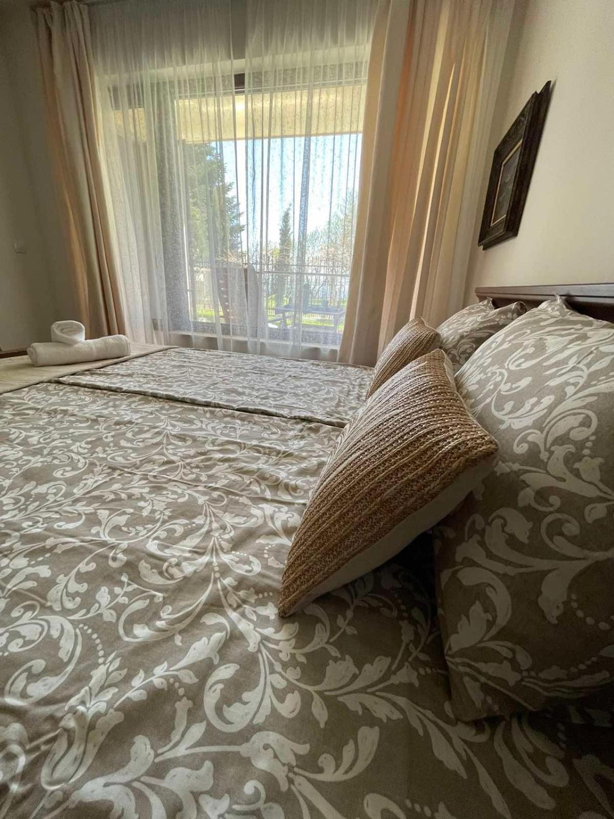 Elegance Residence Apartment