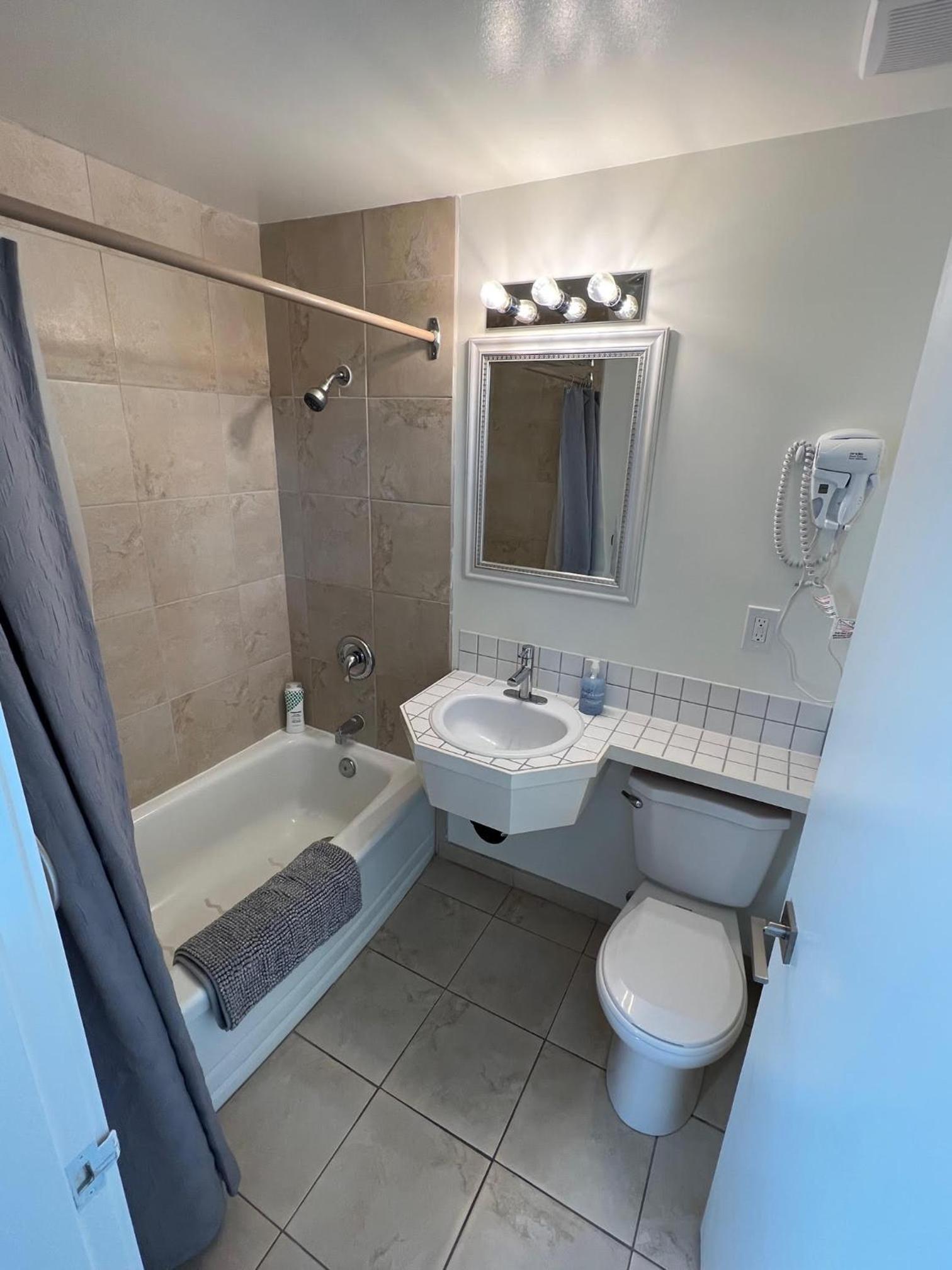 Destination Inn Cache Creek