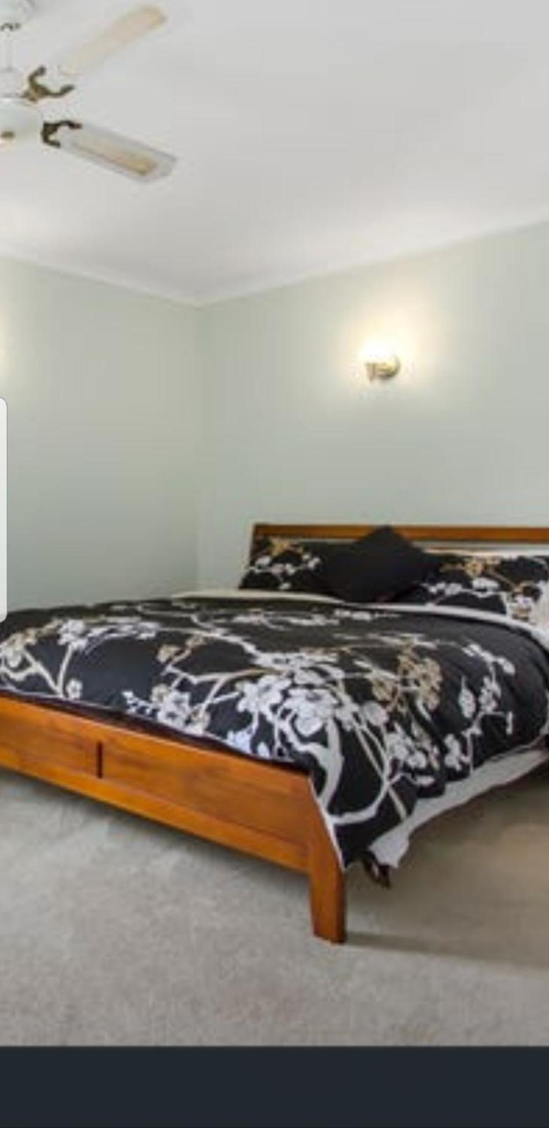 Surf Beach Bungalow, pet friendly and breakfast