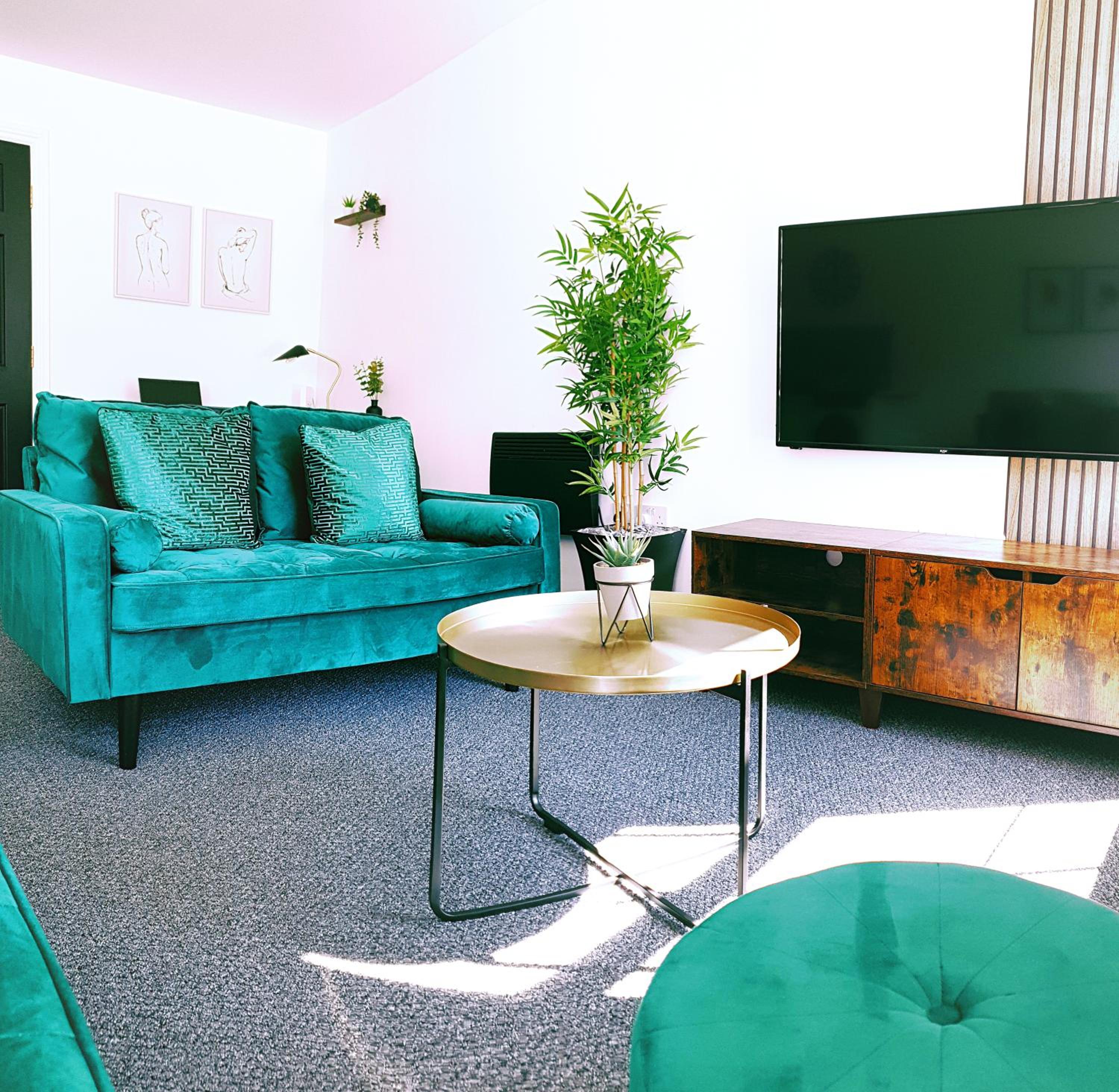 City Center Apartments FREE PARKING view 5