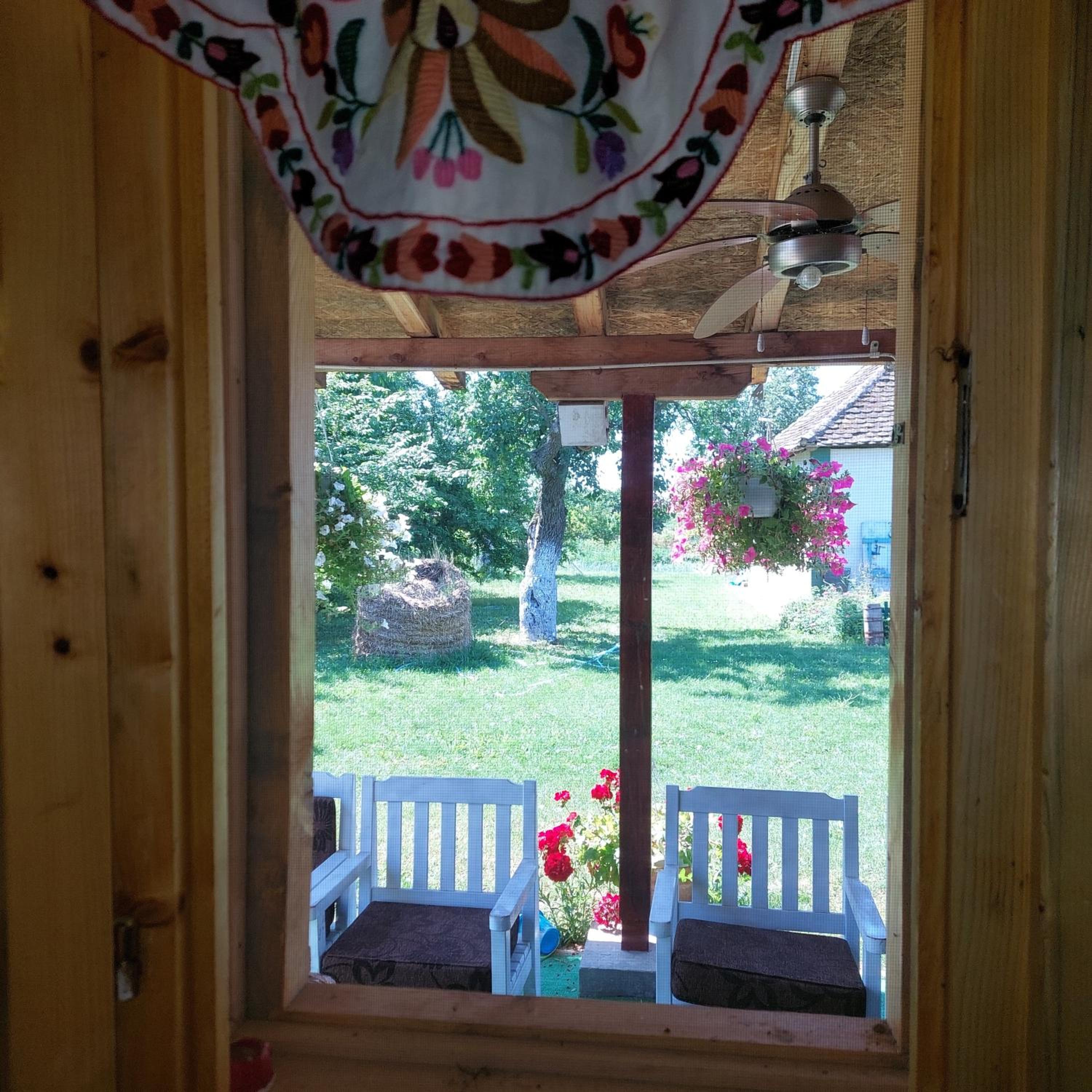 Photo 18