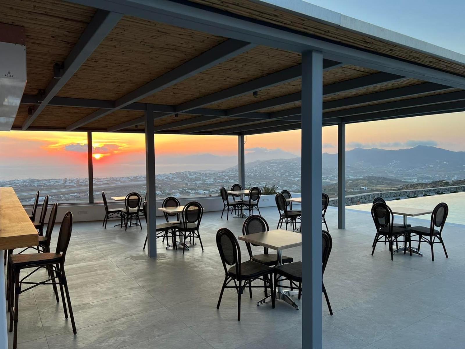 Hotel Sunset Hill Suites - Image 1