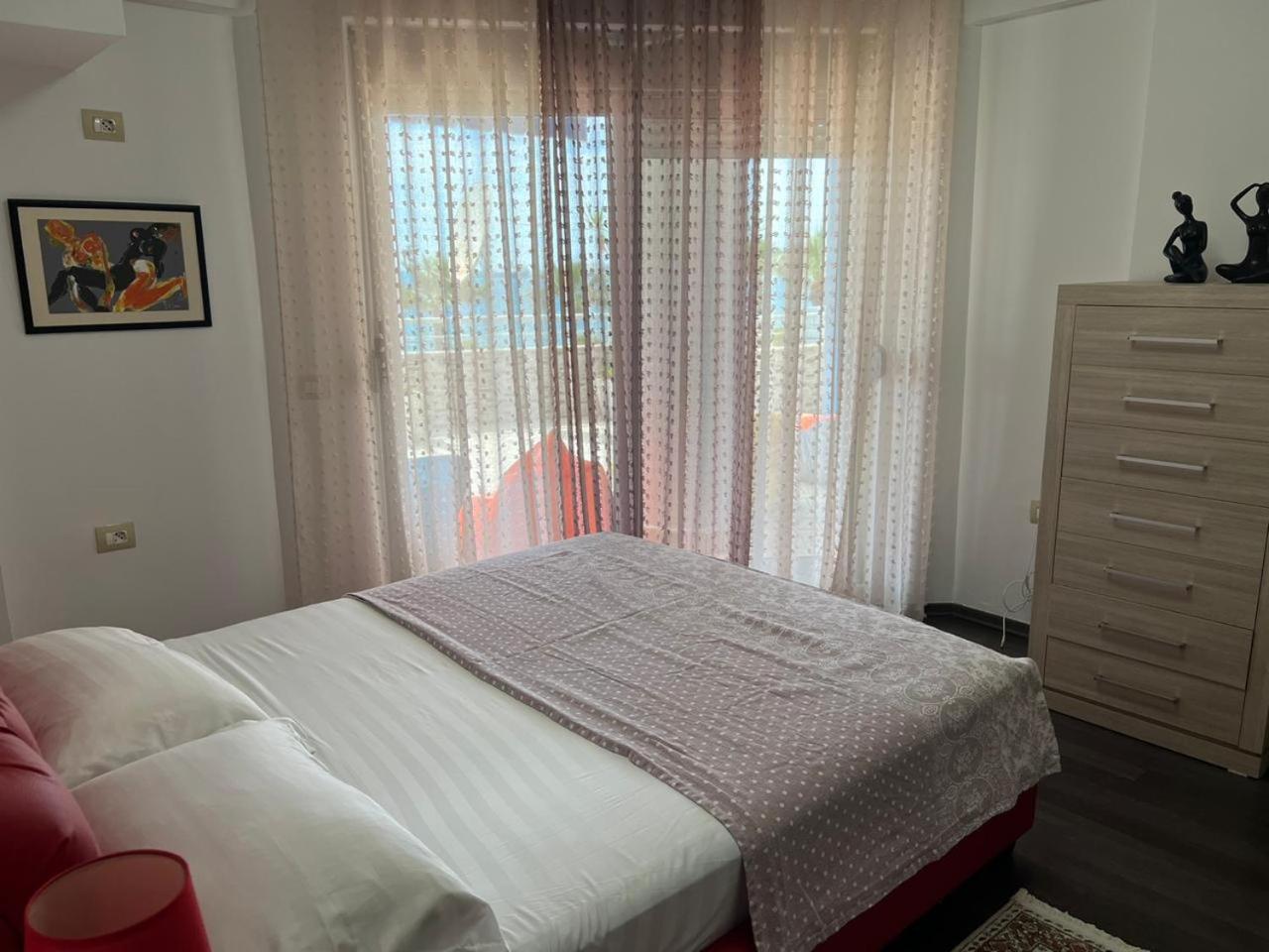 Cactus Coastal: 3-Bedroom Condo