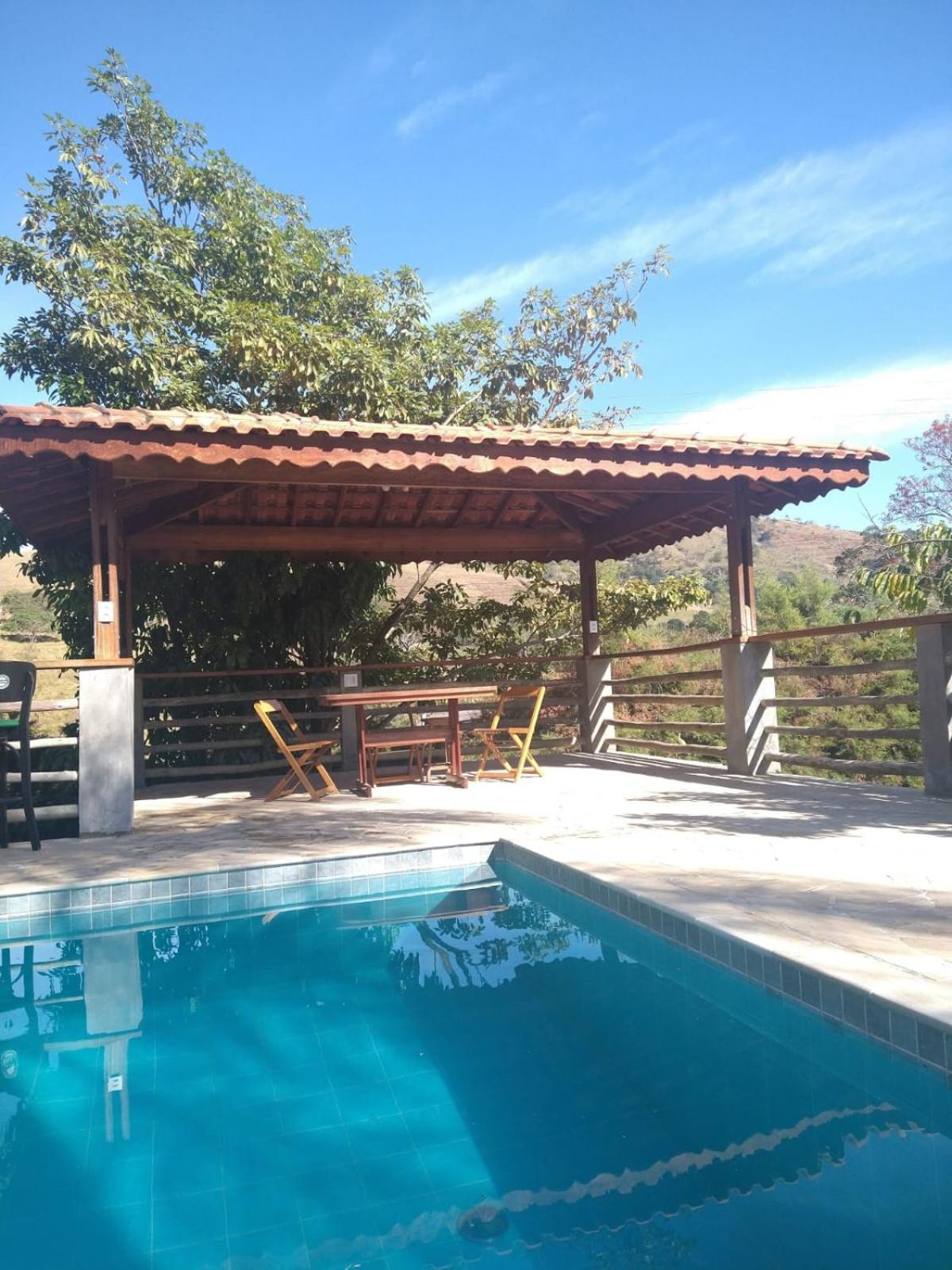 Chácara Rancho Imperial - Socorro - SP - Piscina, Churrasqueira, Forno à Lenha, Campo de Futebol e uma linda Vista para a Montanha!