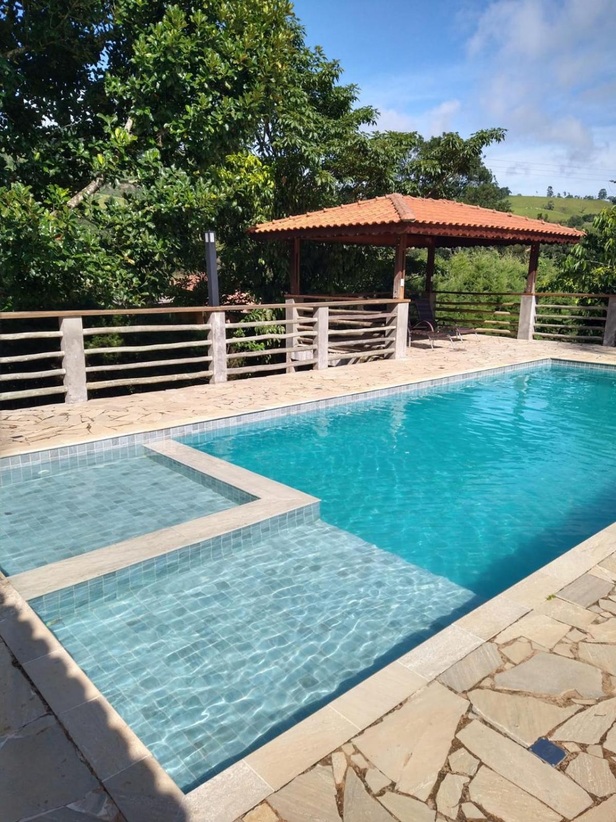 Chácara Rancho Imperial - Socorro - SP - Piscina, Churrasqueira, Forno à Lenha, Campo de Futebol e uma linda Vista para a Montanha!
