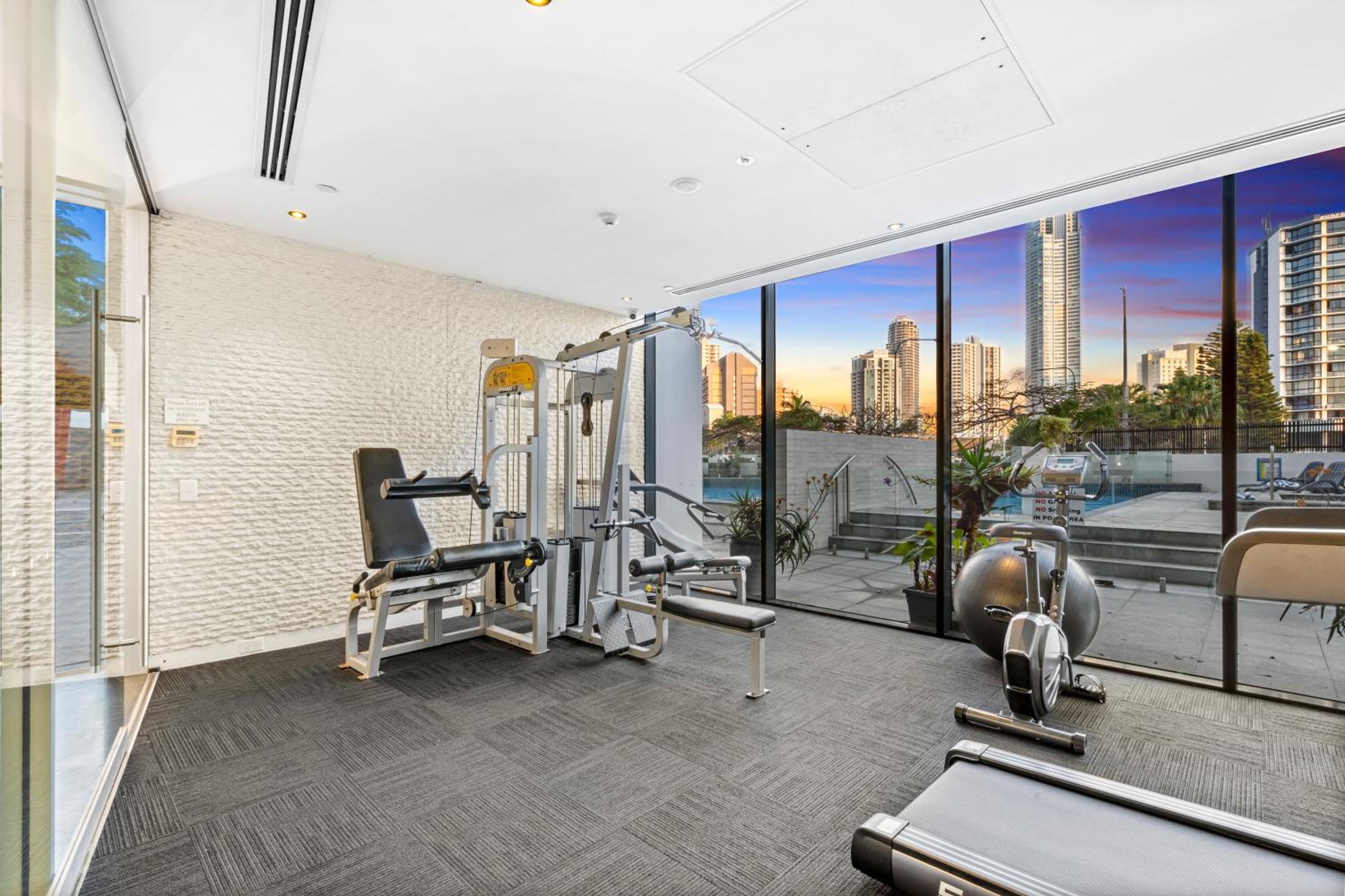 River View, Avalon - Self Contained, Privately Managed Apartments