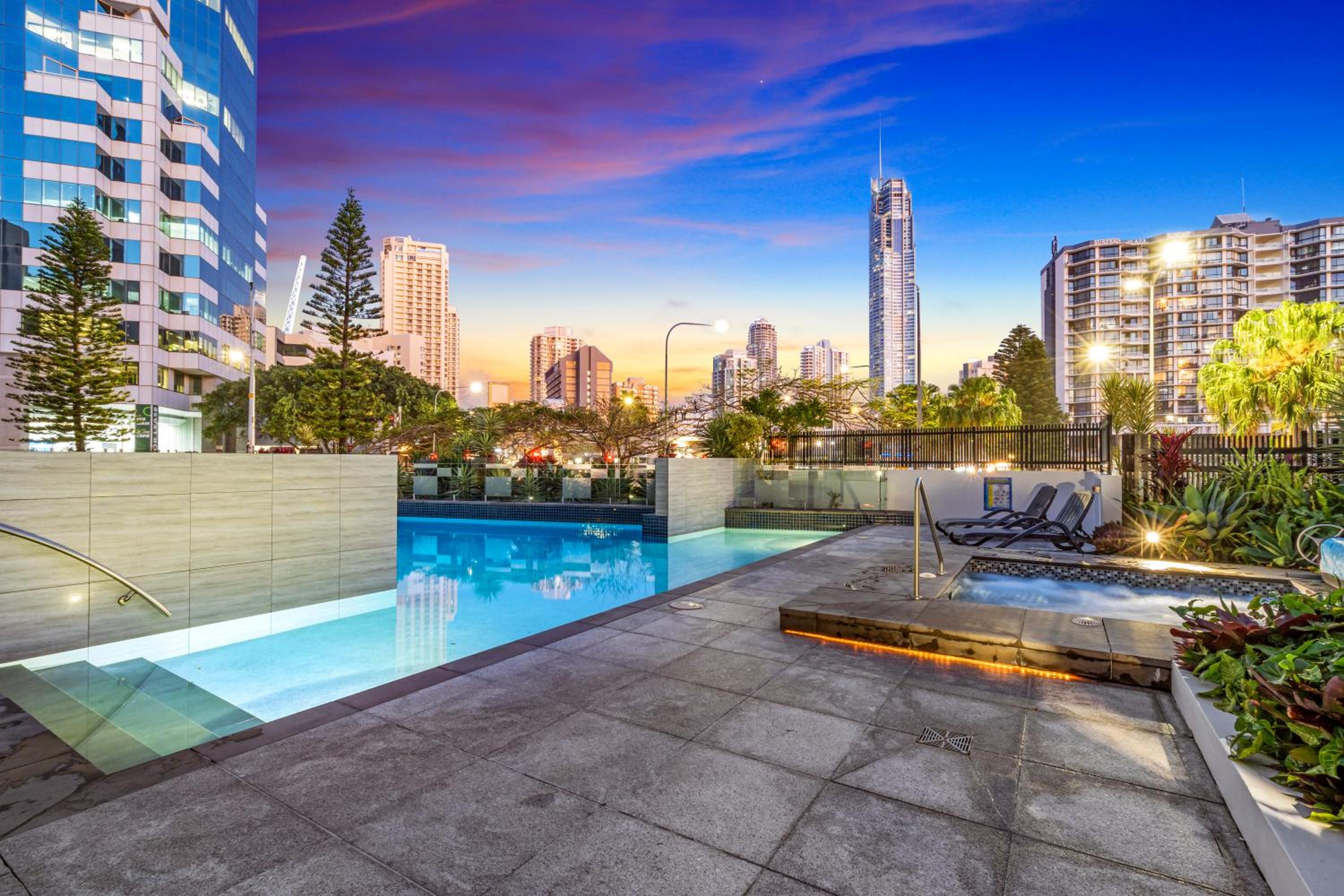 River View, Avalon - Self Contained, Privately Managed Apartments