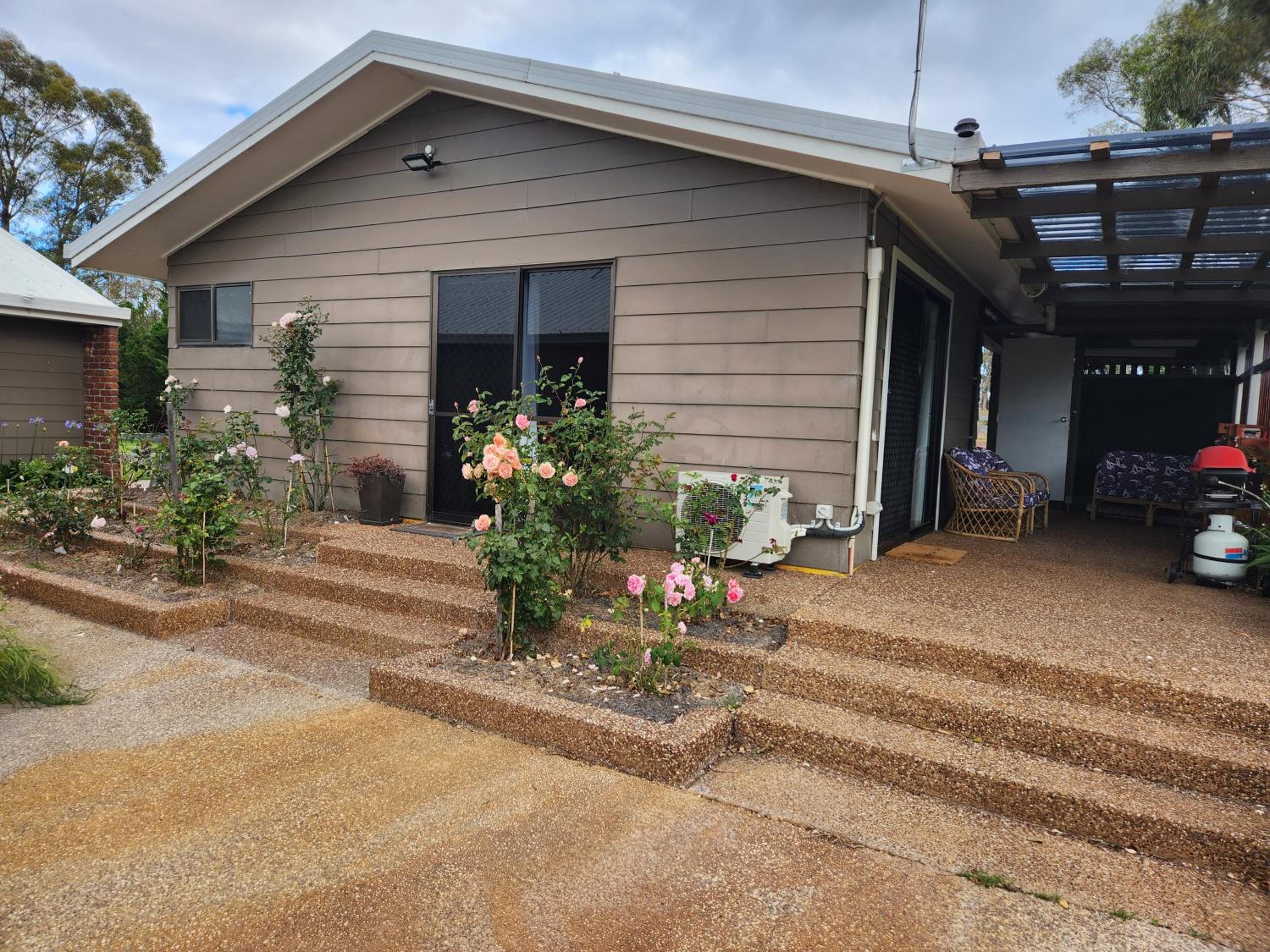 Spencer Lane Cottage & Granny Flat