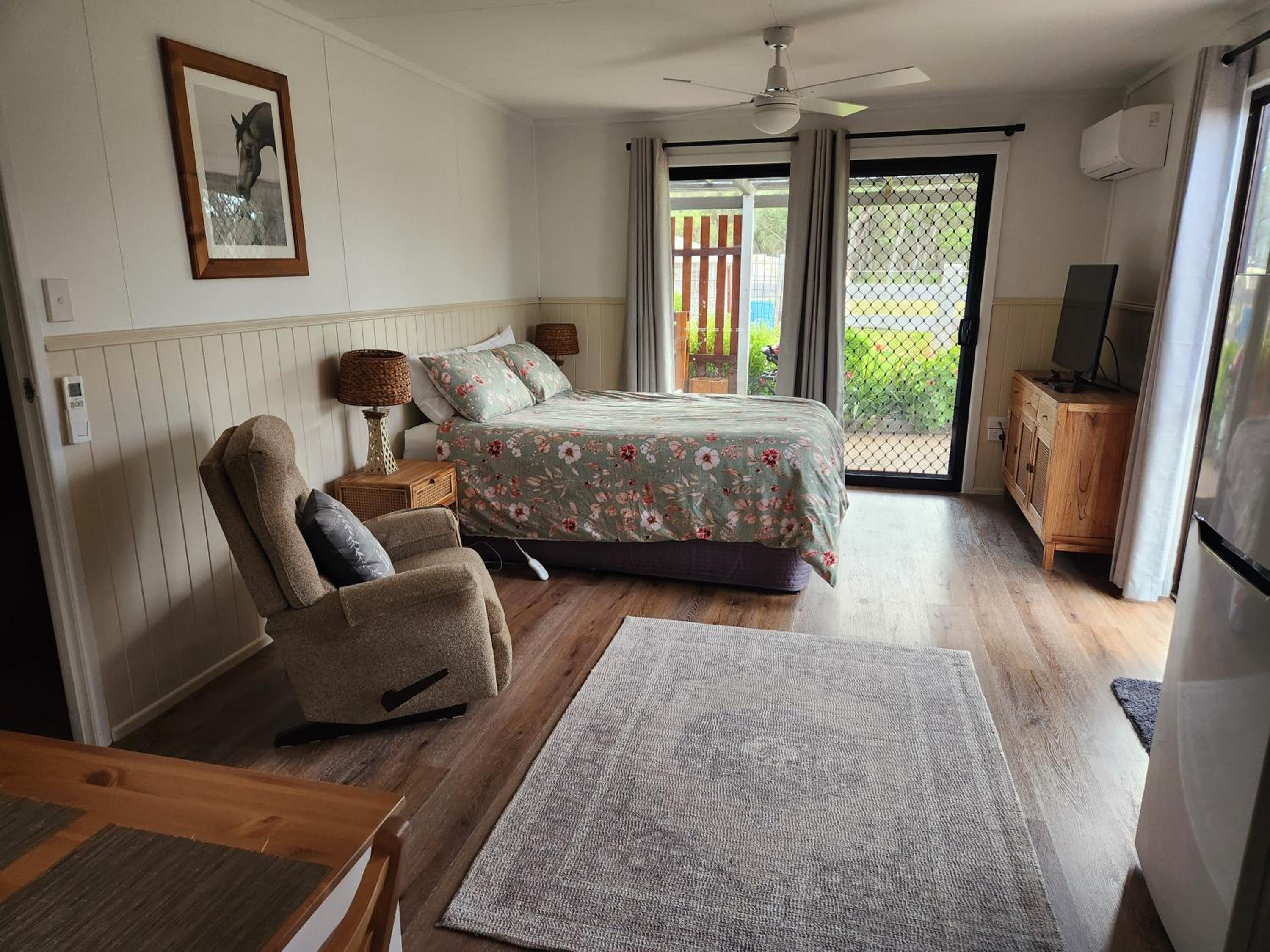 Spencer Lane Cottage & Granny Flat