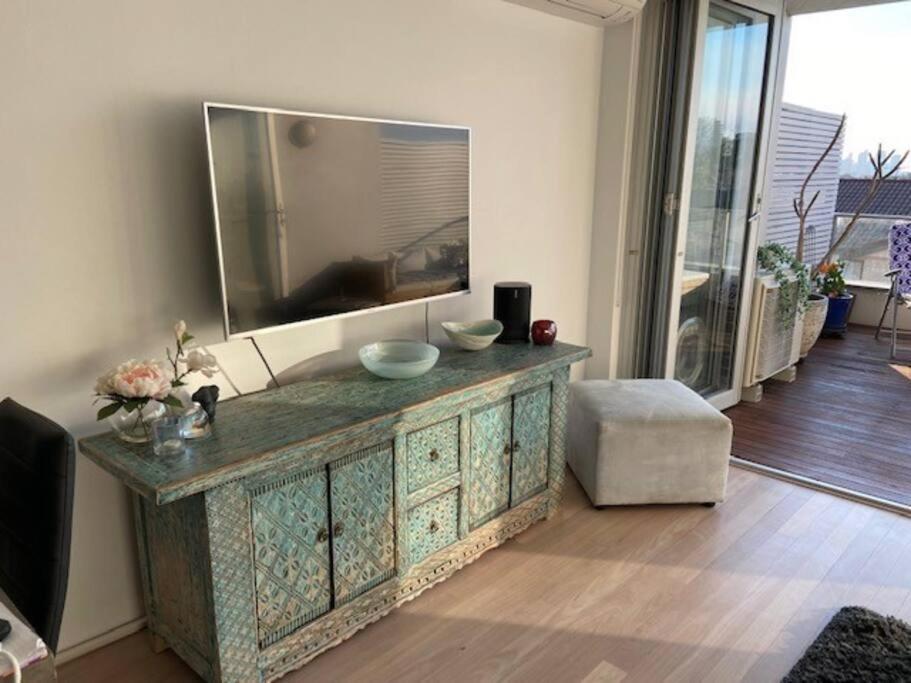 Fab Penthouse near Bondi / Bronte, shops & bars