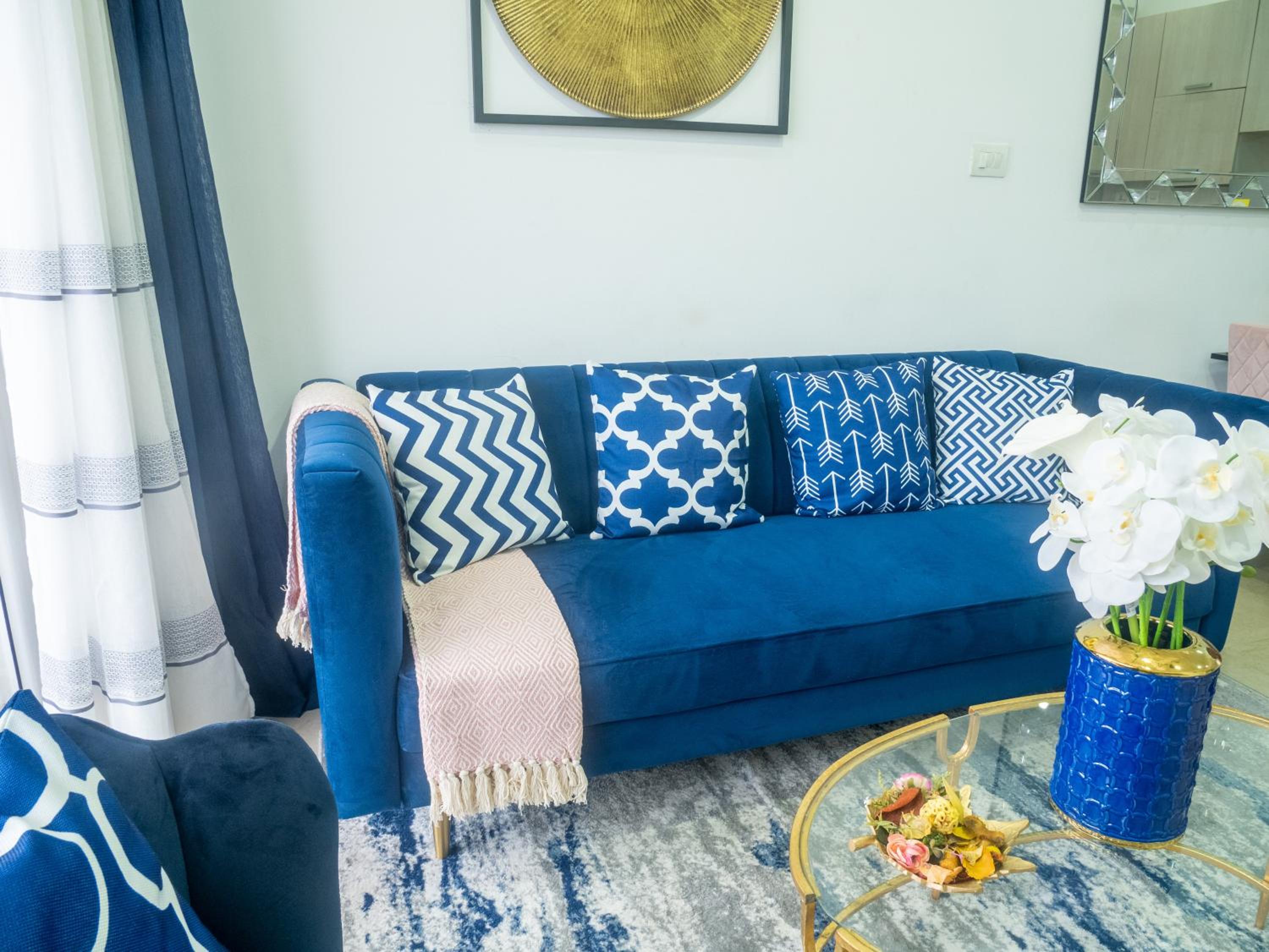 Newly decorated 1 Bed Apartment, with balcony - Osu Residential view 3