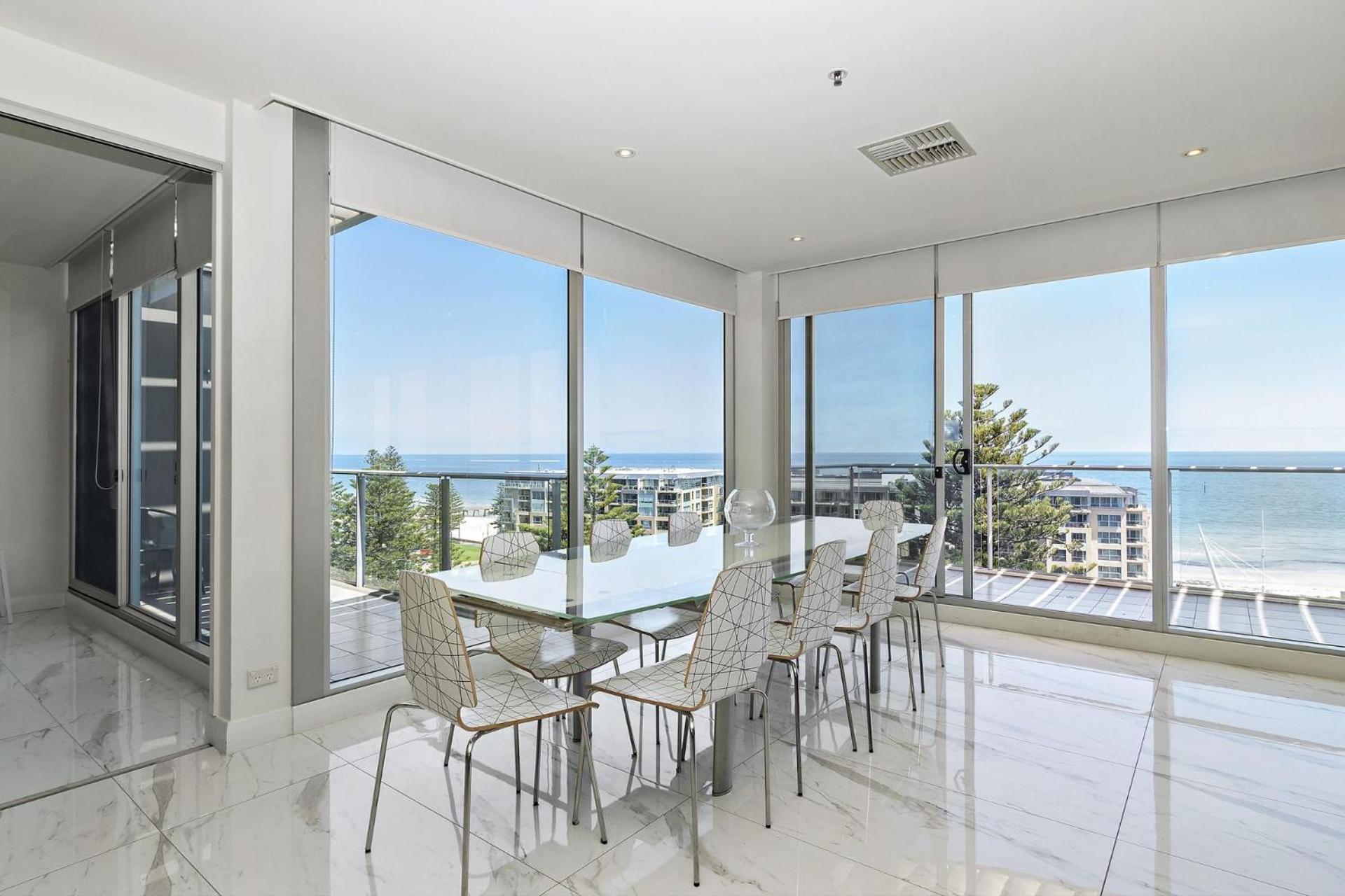 Belle Escapes - Glenelg Skyline Penthouse