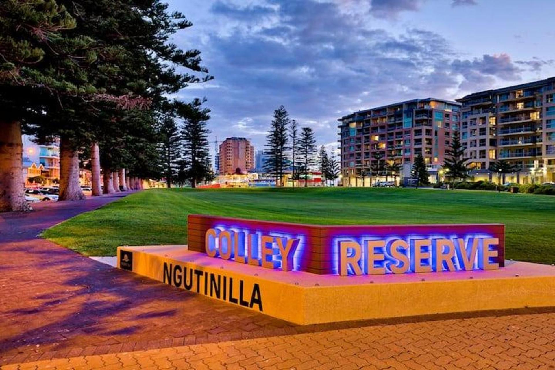 Belle Escapes - Glenelg Skyline Penthouse