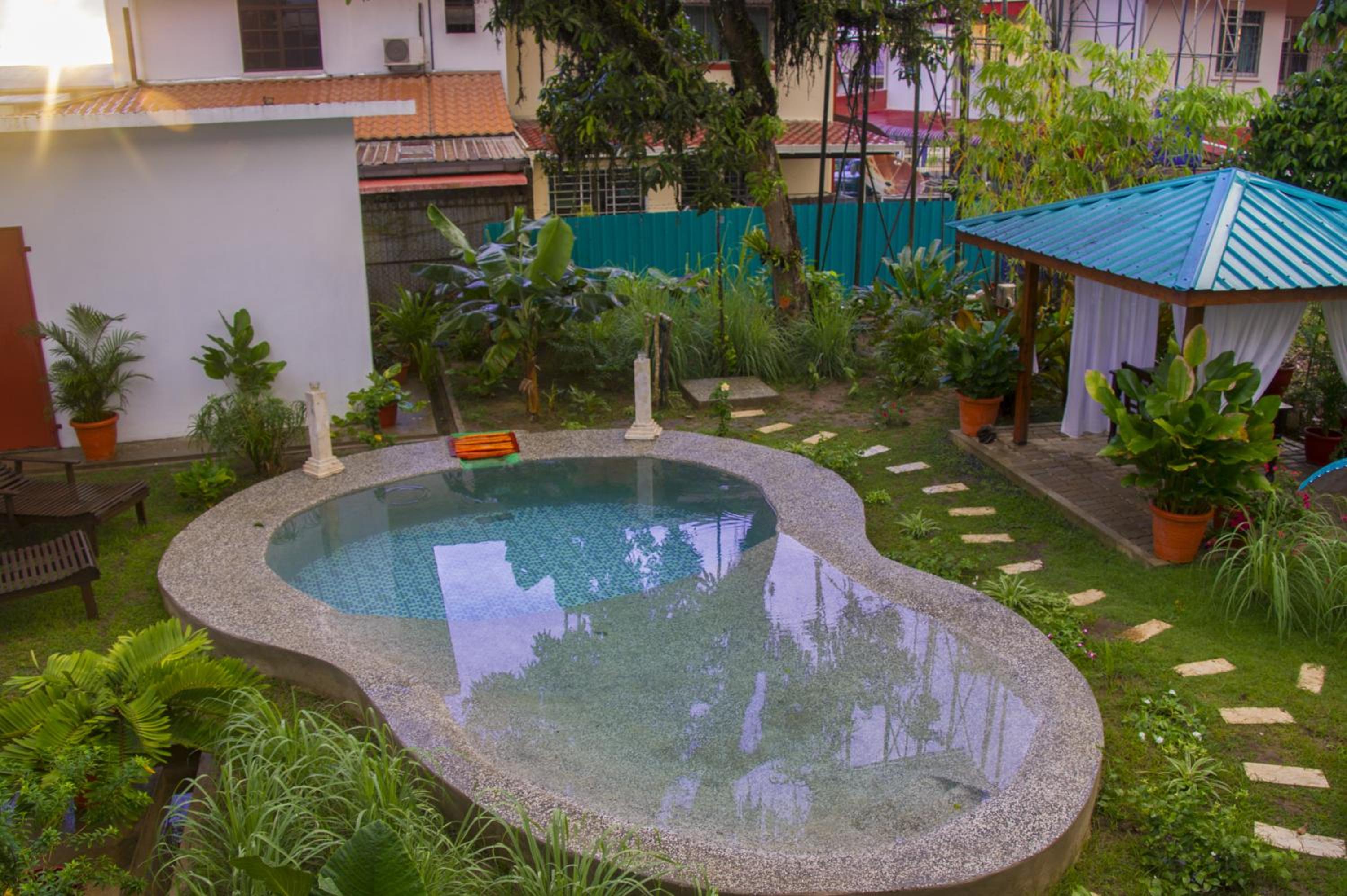 HAKS Boutique B&B with Pool & Farm-to-Table Dining