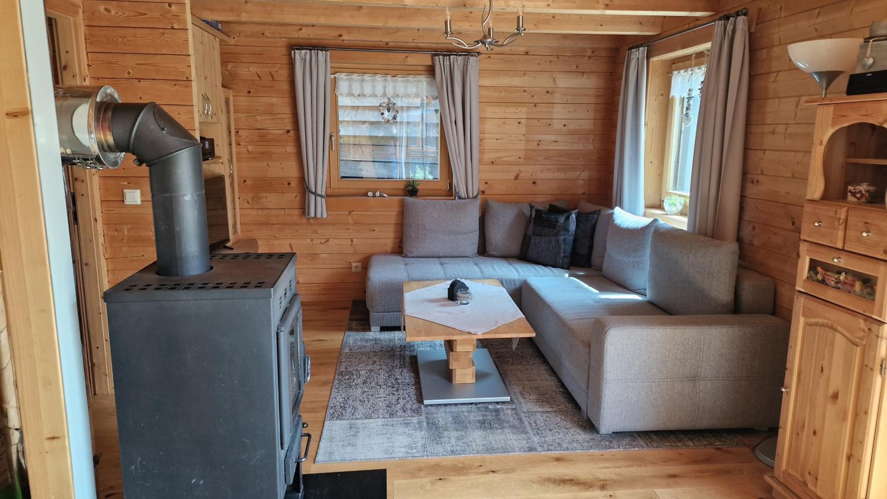Gemütliches Ferienhaus mit Holzofen und Sauna