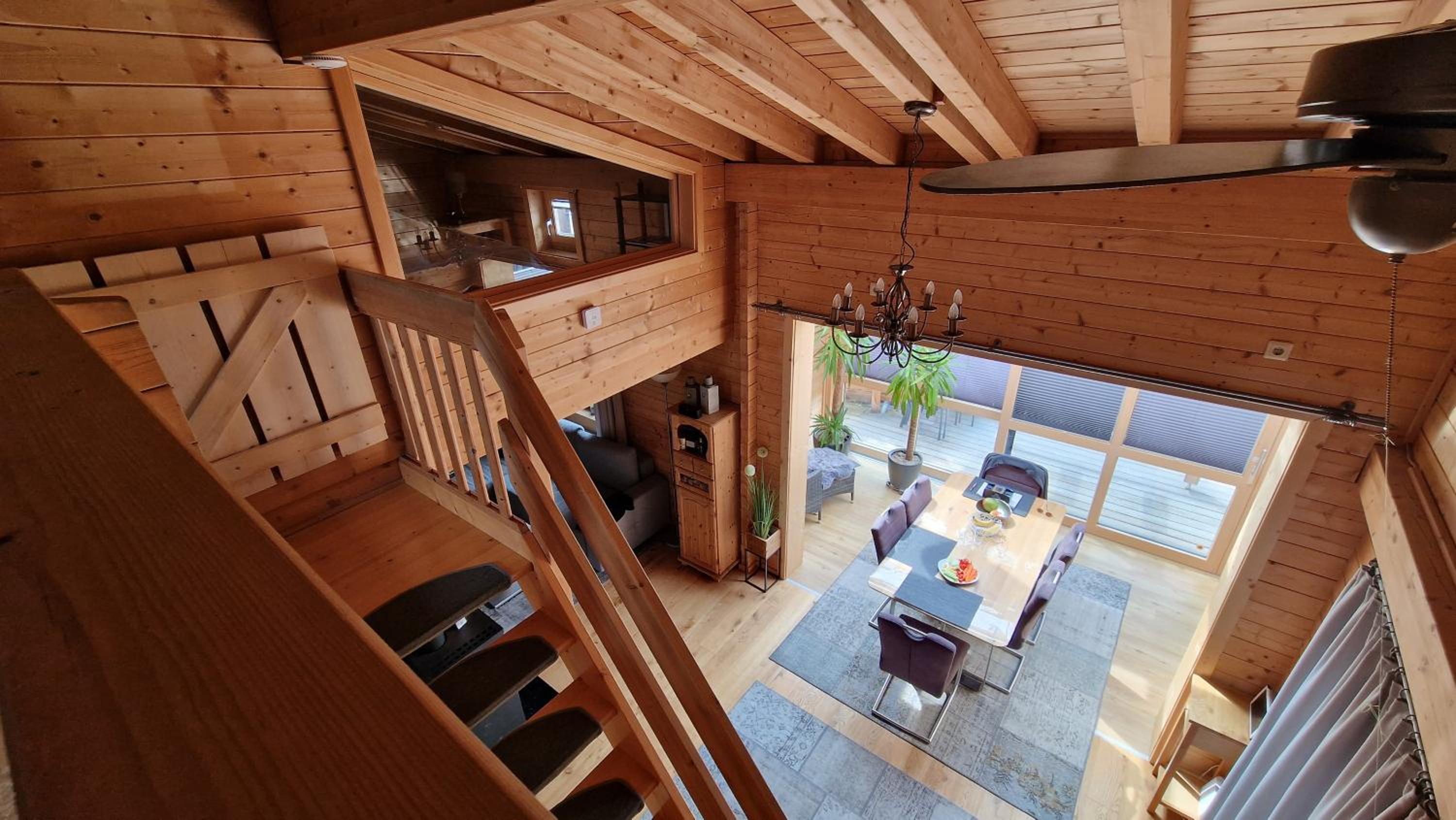 Gemütliches Ferienhaus mit Holzofen und Sauna
