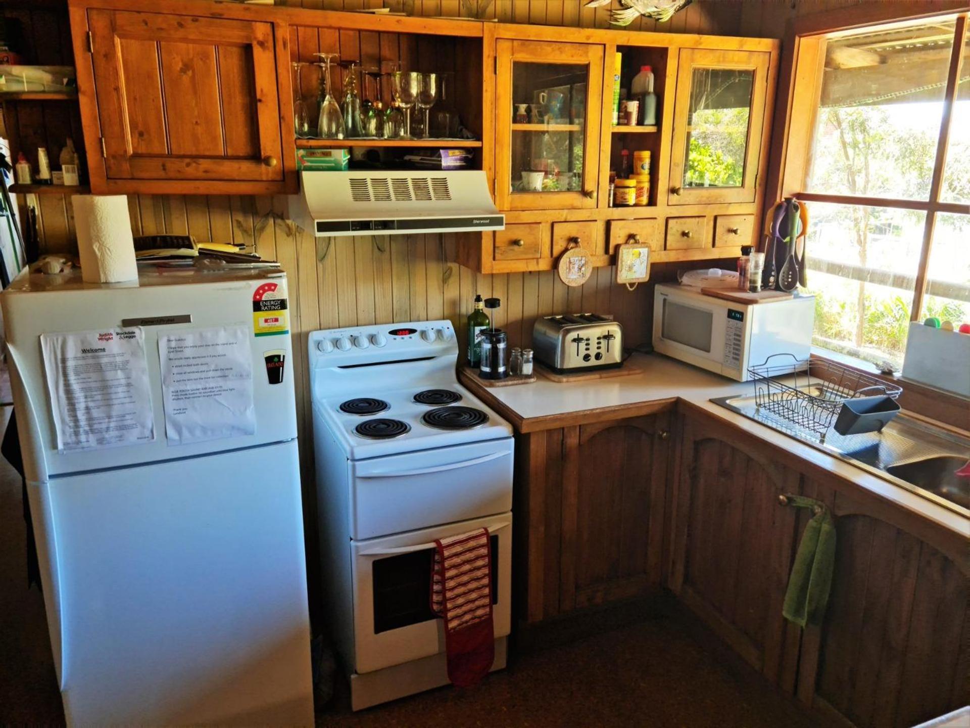 Lyall Street Beach Cabin
