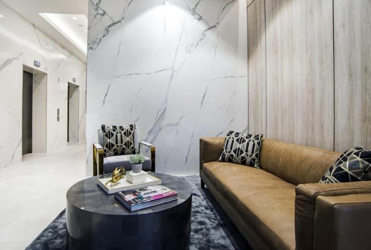 Brand-New Central Studio Apart with Views