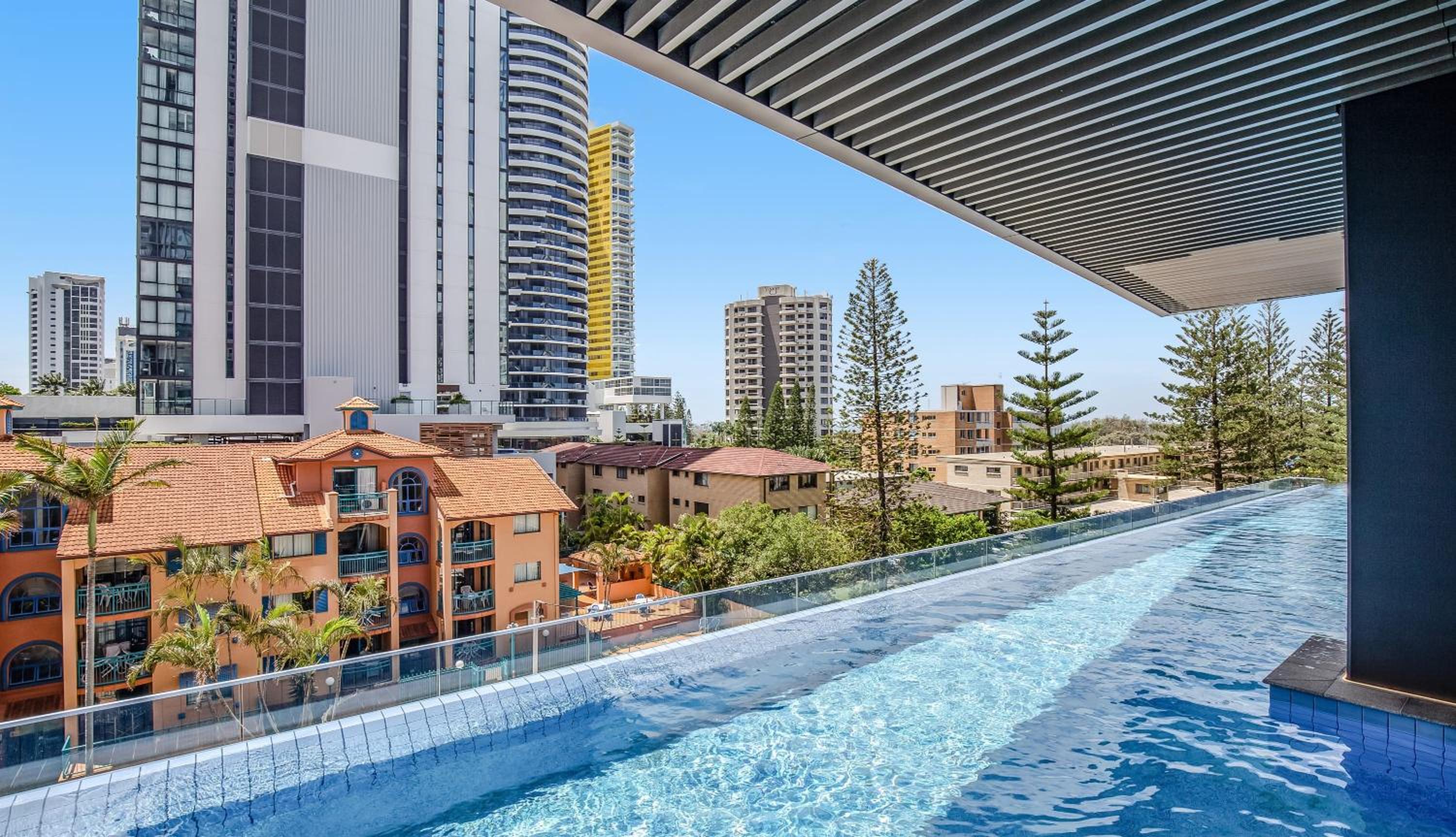 Luxurious Seaside 4BR Skyhome with panoramic views