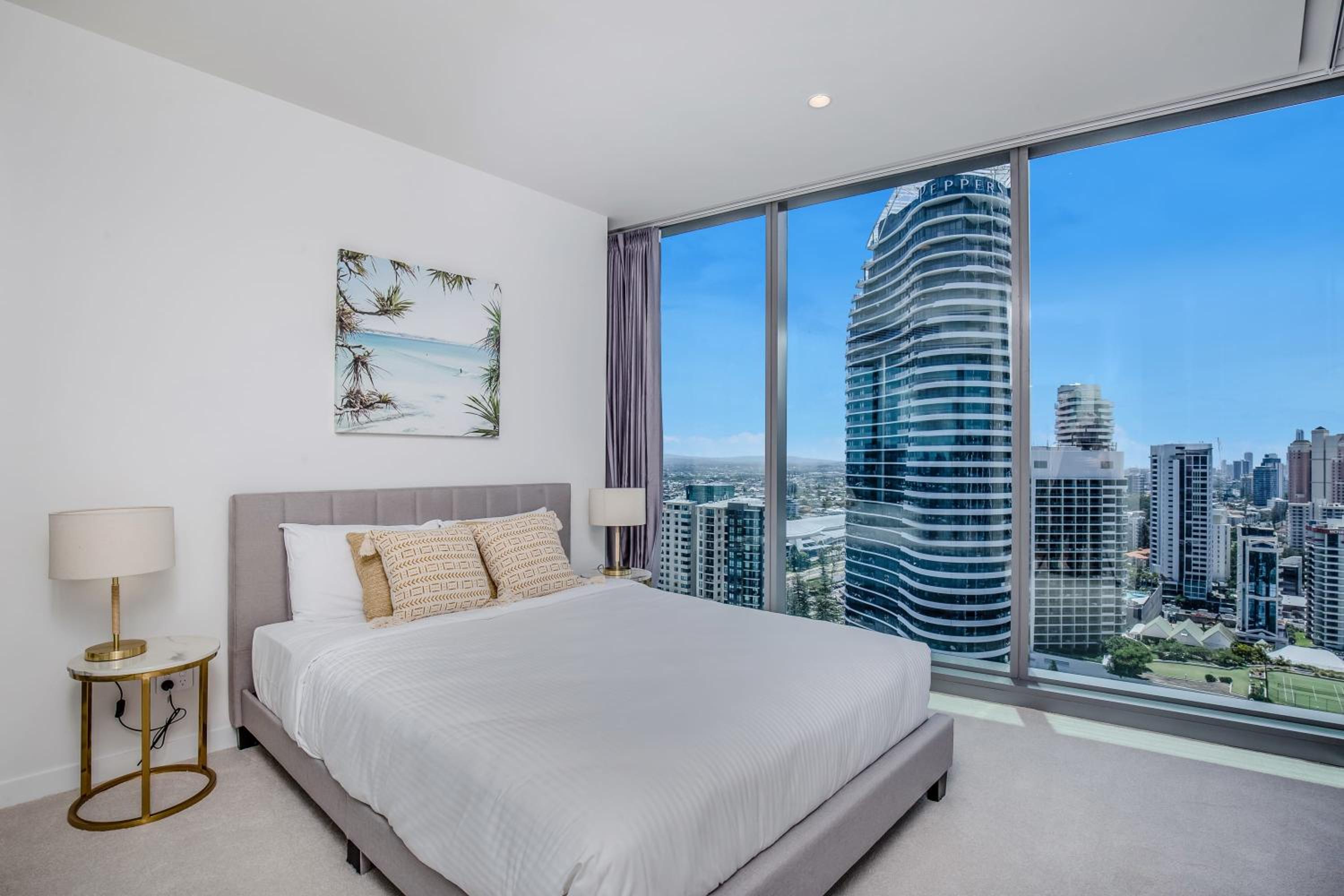 Luxurious Seaside 4BR Skyhome with panoramic views