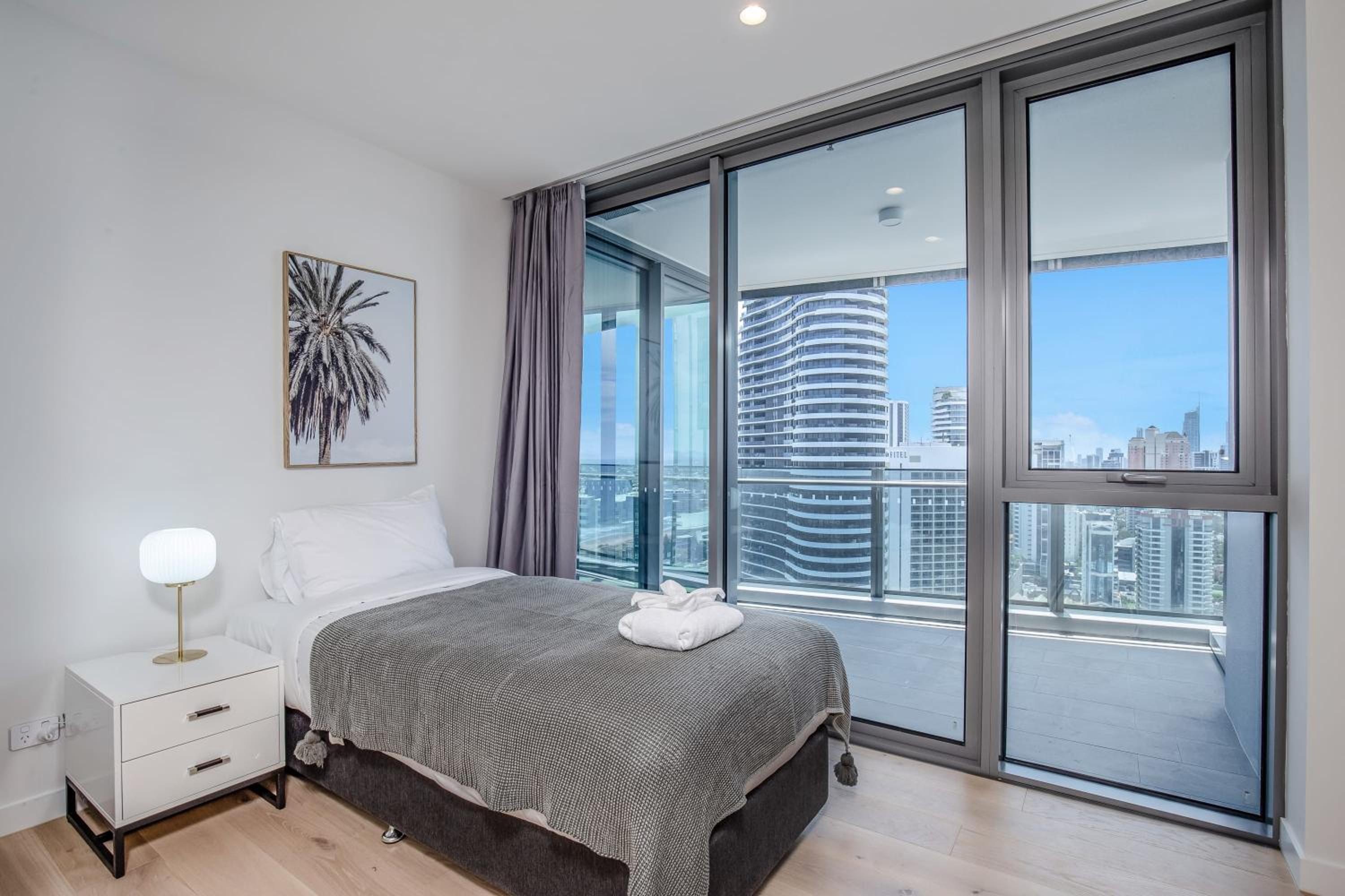 Luxurious Seaside 4BR Skyhome with panoramic views