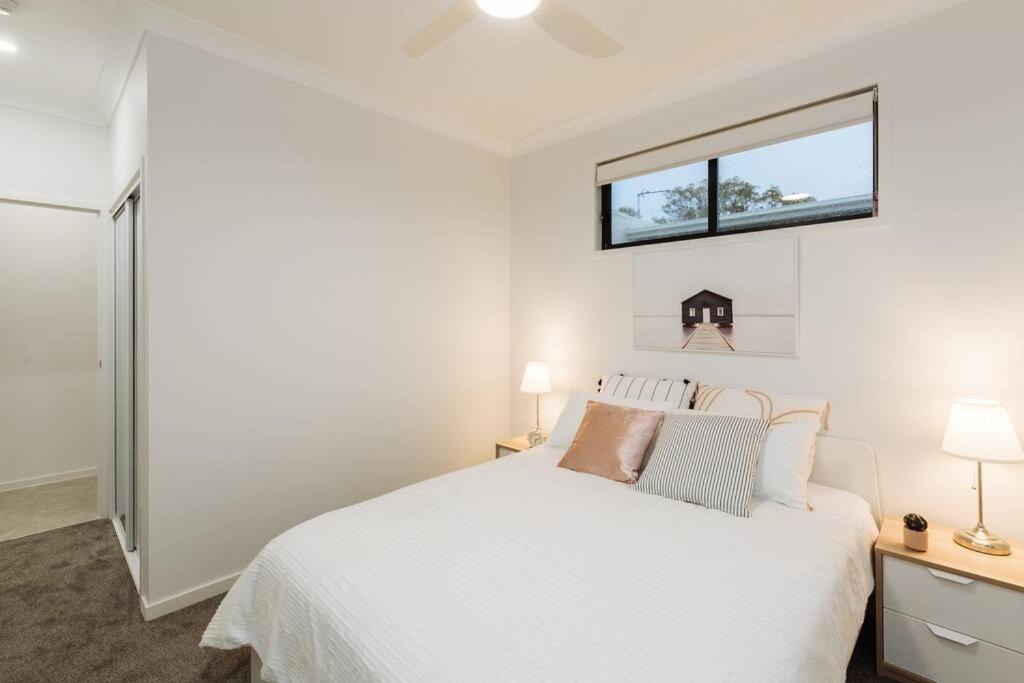 Spacious Modern and Cozy 3BD Townhouse at Great Location
