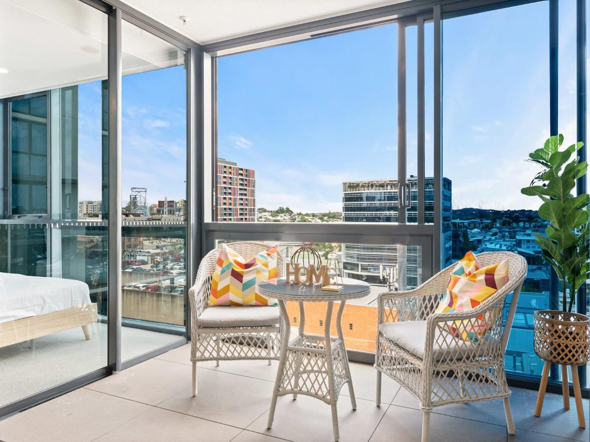 Brisbane Vacations - Heart of the Valley Chic High Level 2BR Apartment - Property Image 31