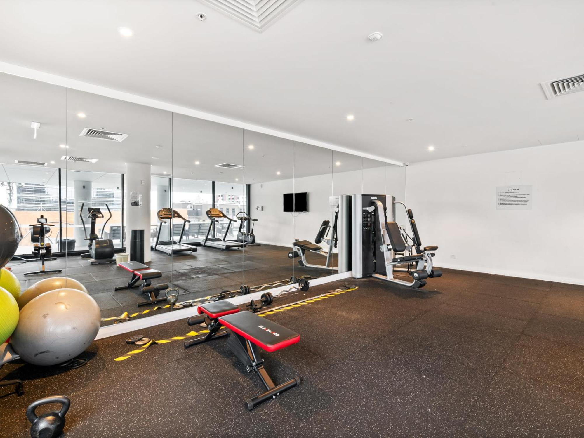 Brisbane Vacations - Heart of the Valley Chic High Level 2BR Apartment - Property Image 39