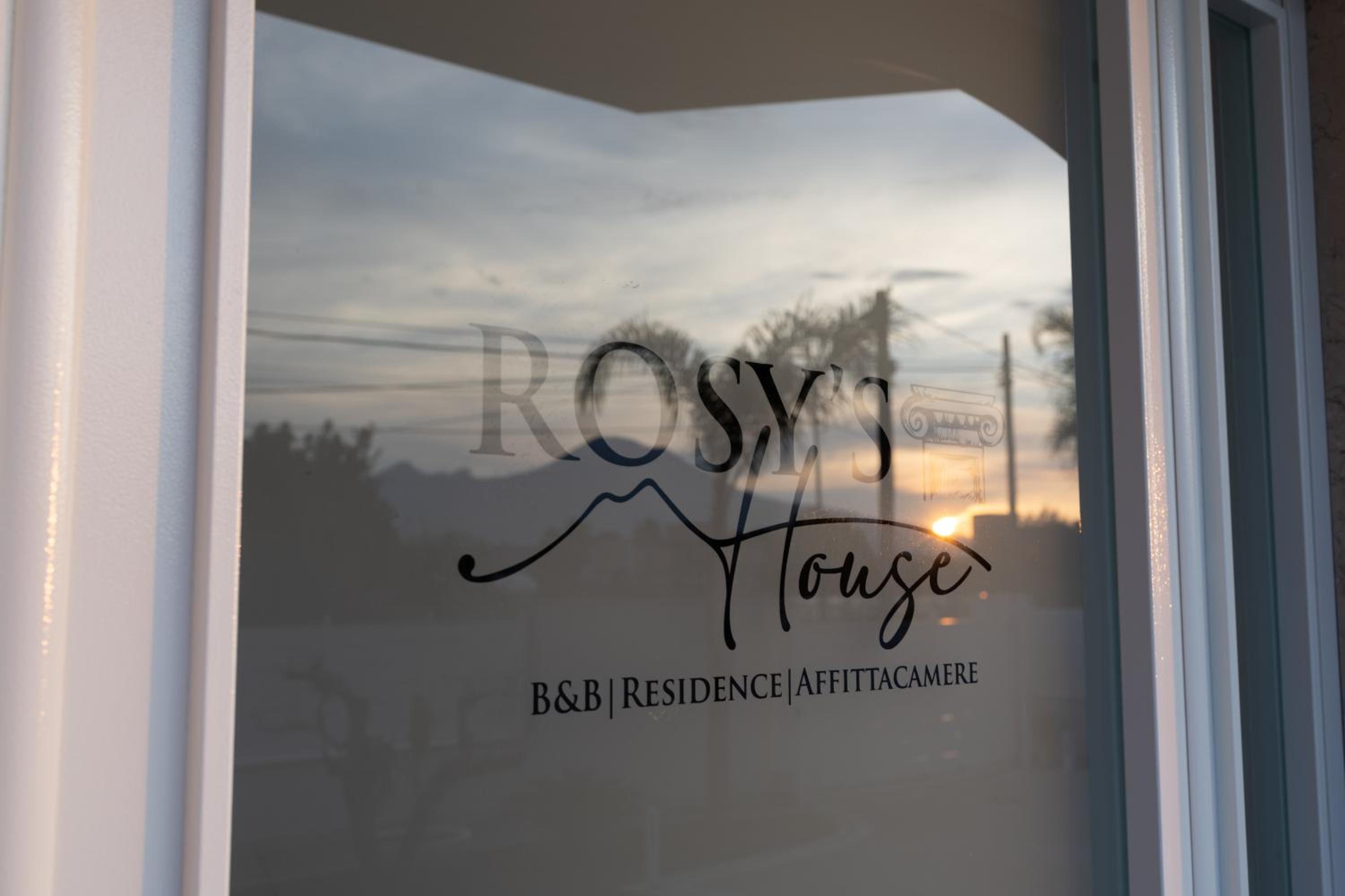 Rosy's House view 5
