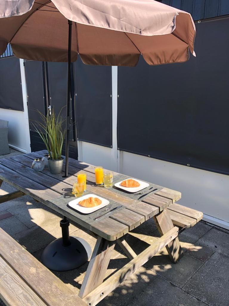 6-persoons huis met omheinde tuin vlakbij strand, hond welkom view 3