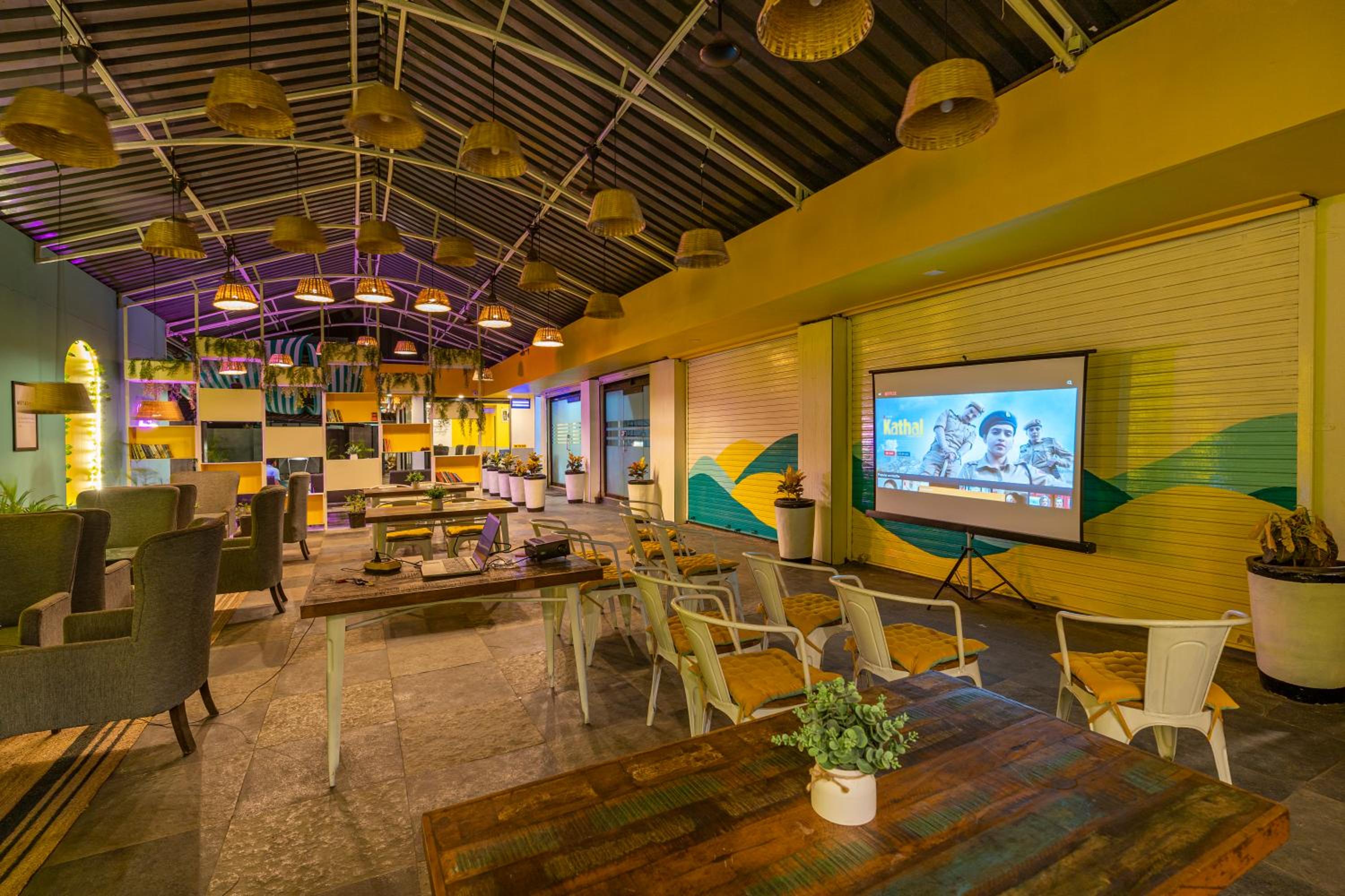 lounge
