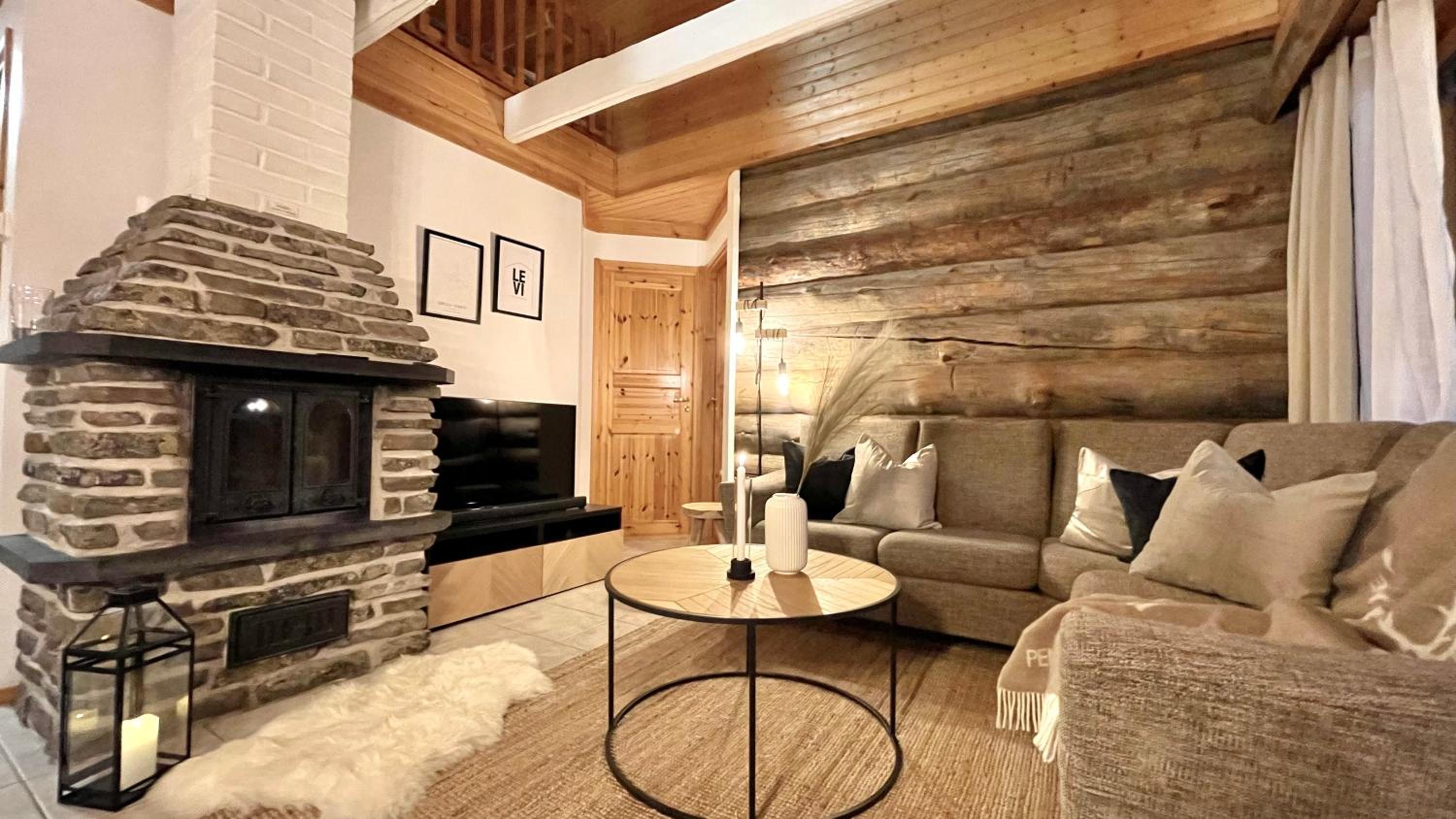 Nilimukka log cabin near Levi center