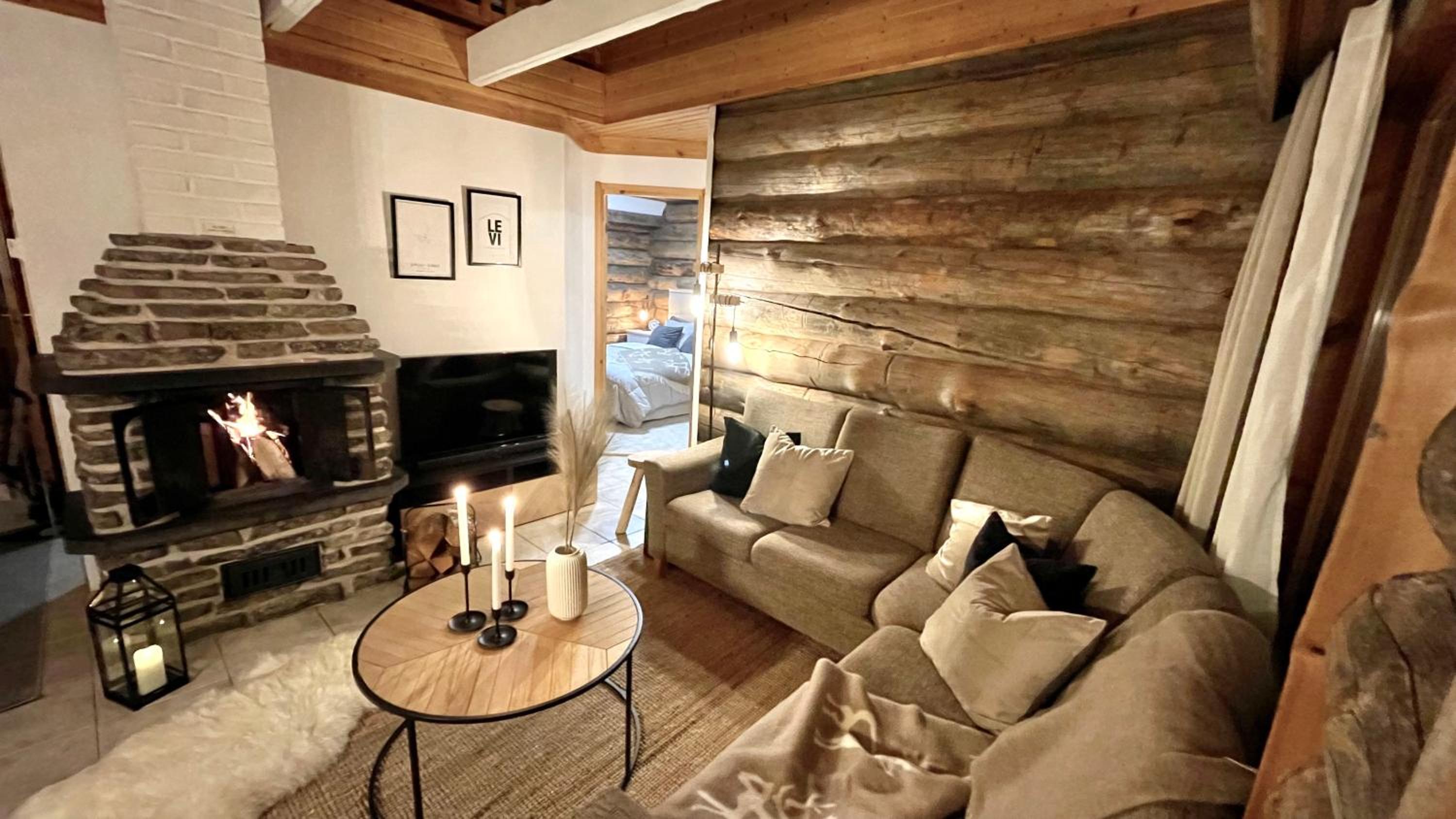 Nilimukka log cabin near Levi center