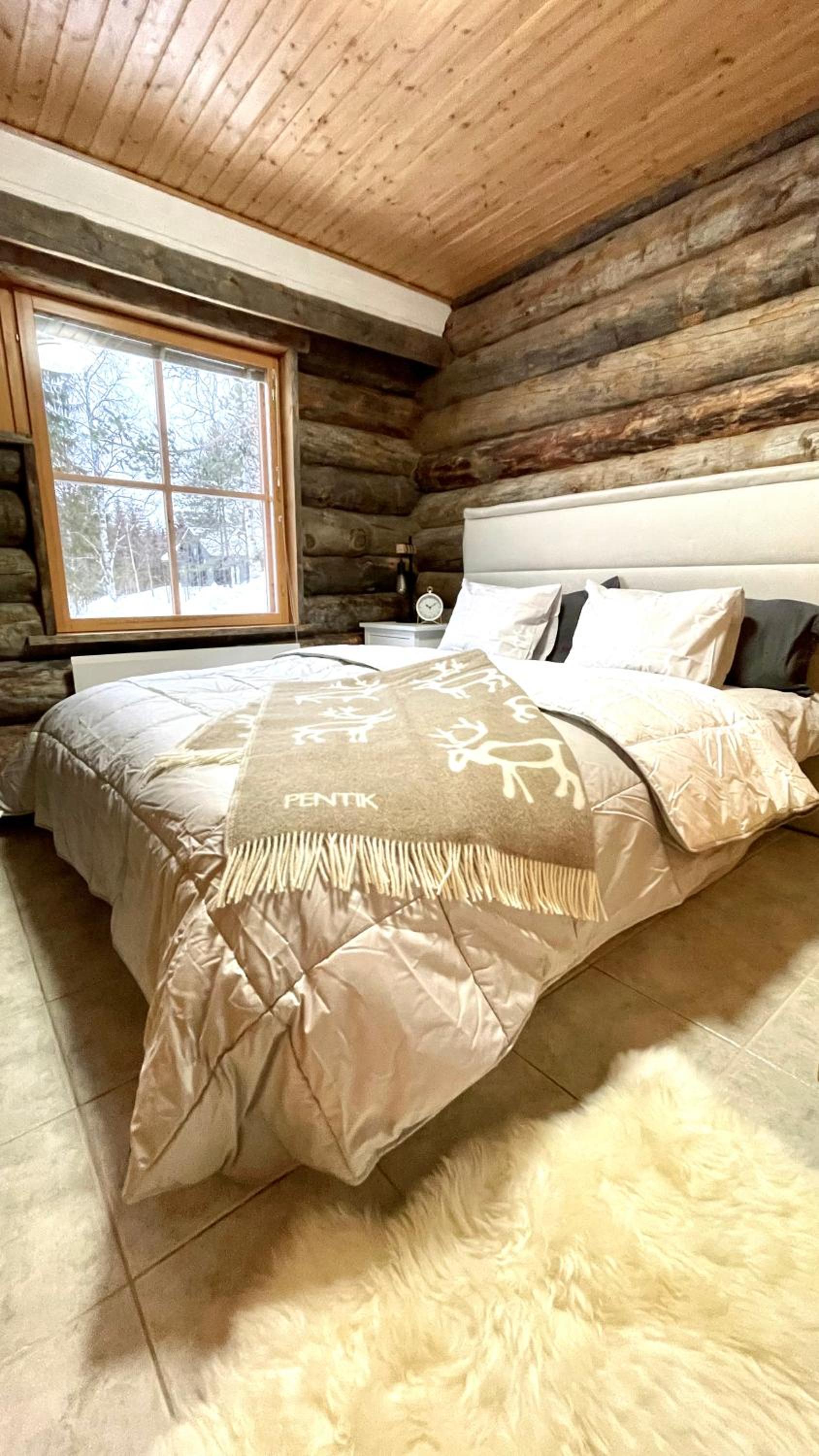 Nilimukka log cabin near Levi center
