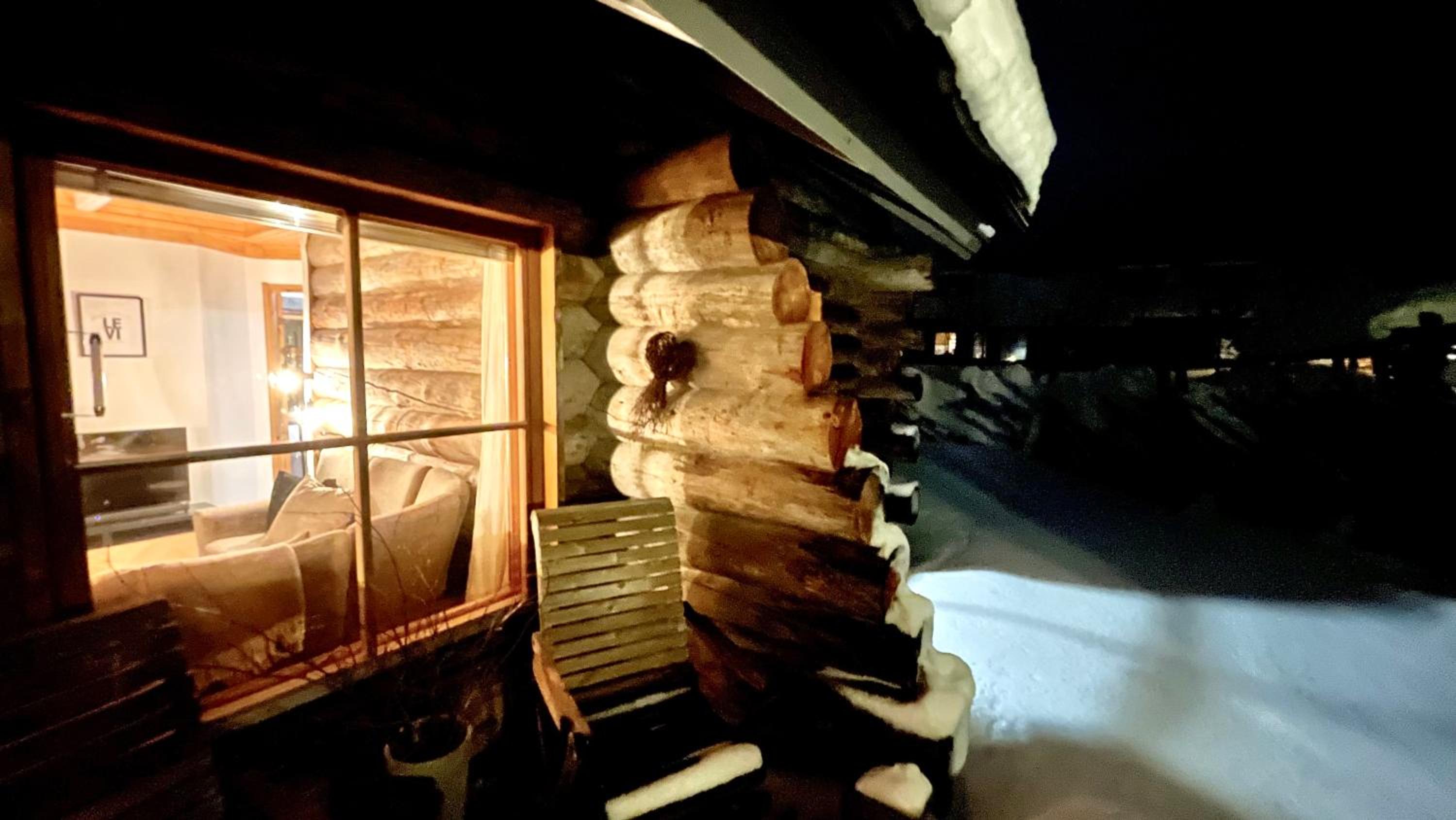 Nilimukka log cabin near Levi center
