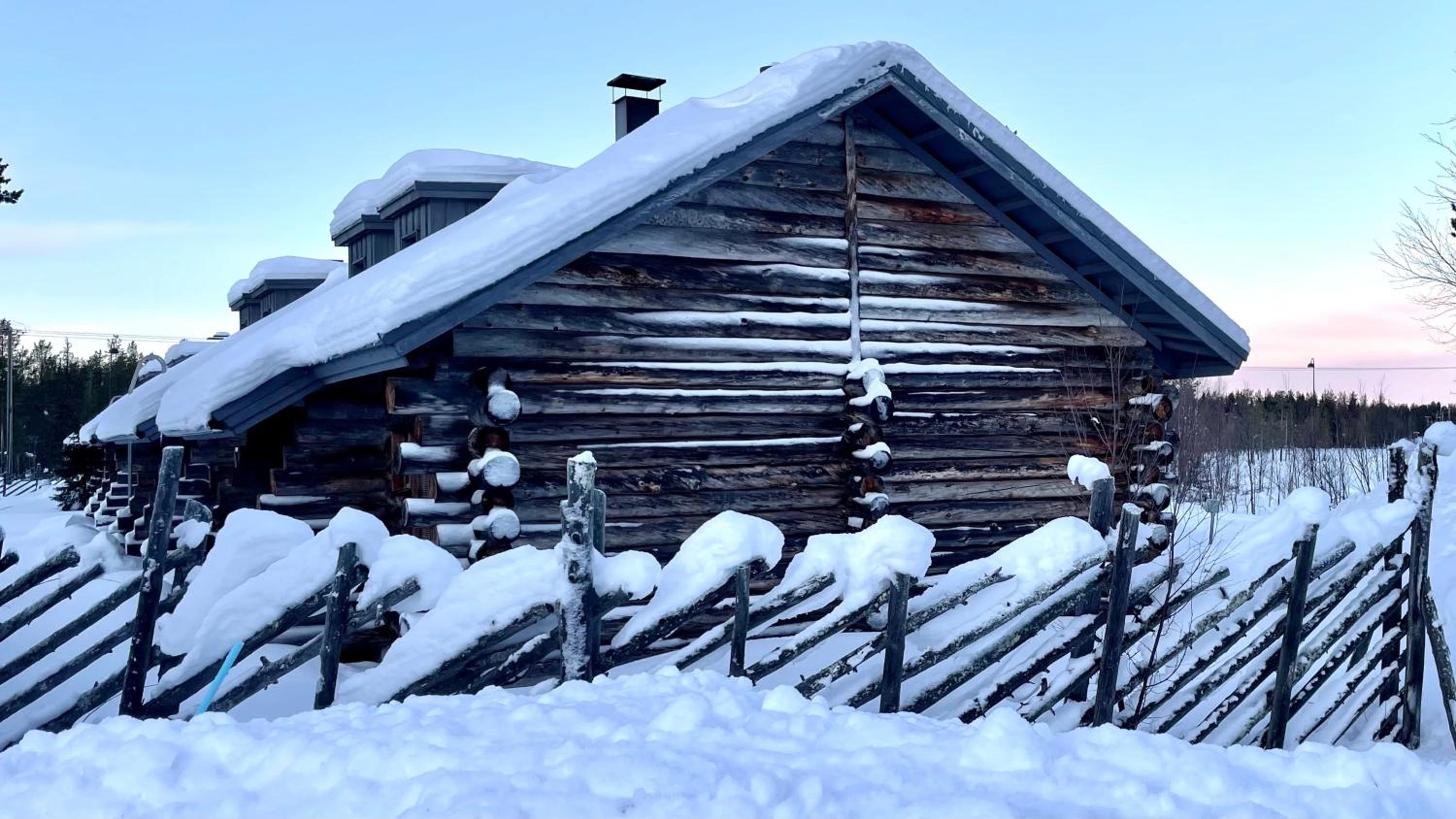 Nilimukka log cabin near Levi center