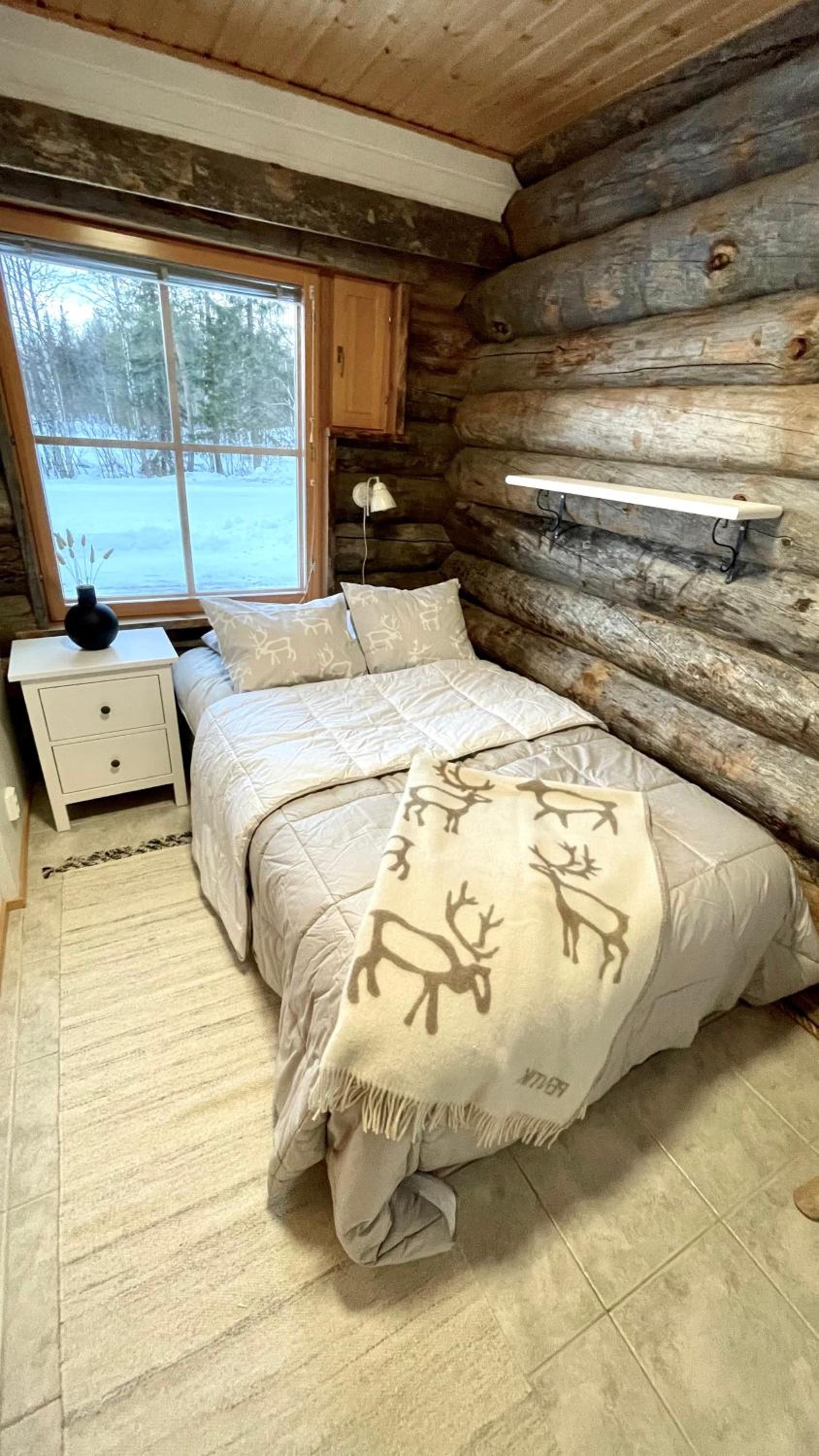 Nilimukka log cabin near Levi center