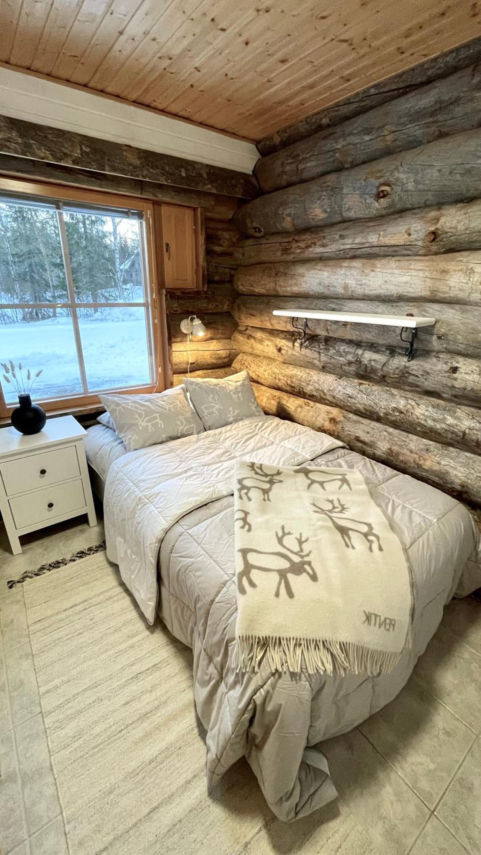 Nilimukka log cabin near Levi center