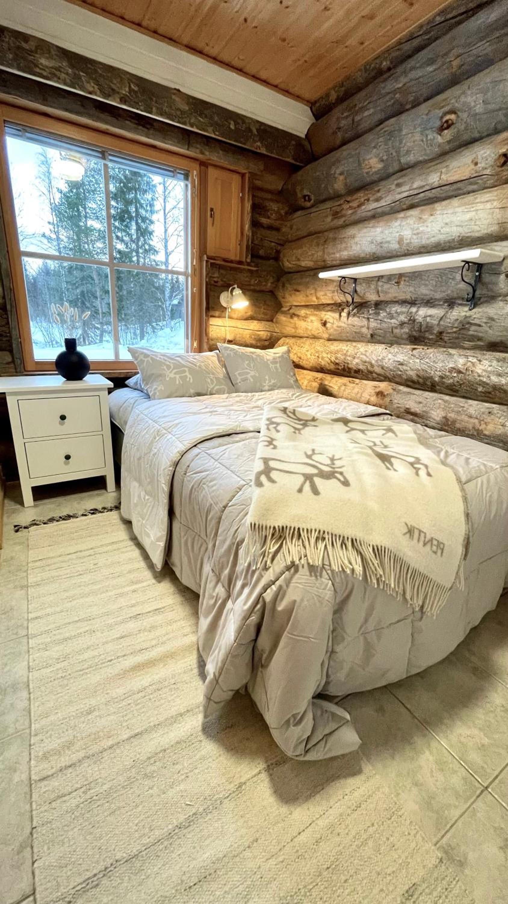 Nilimukka log cabin near Levi center