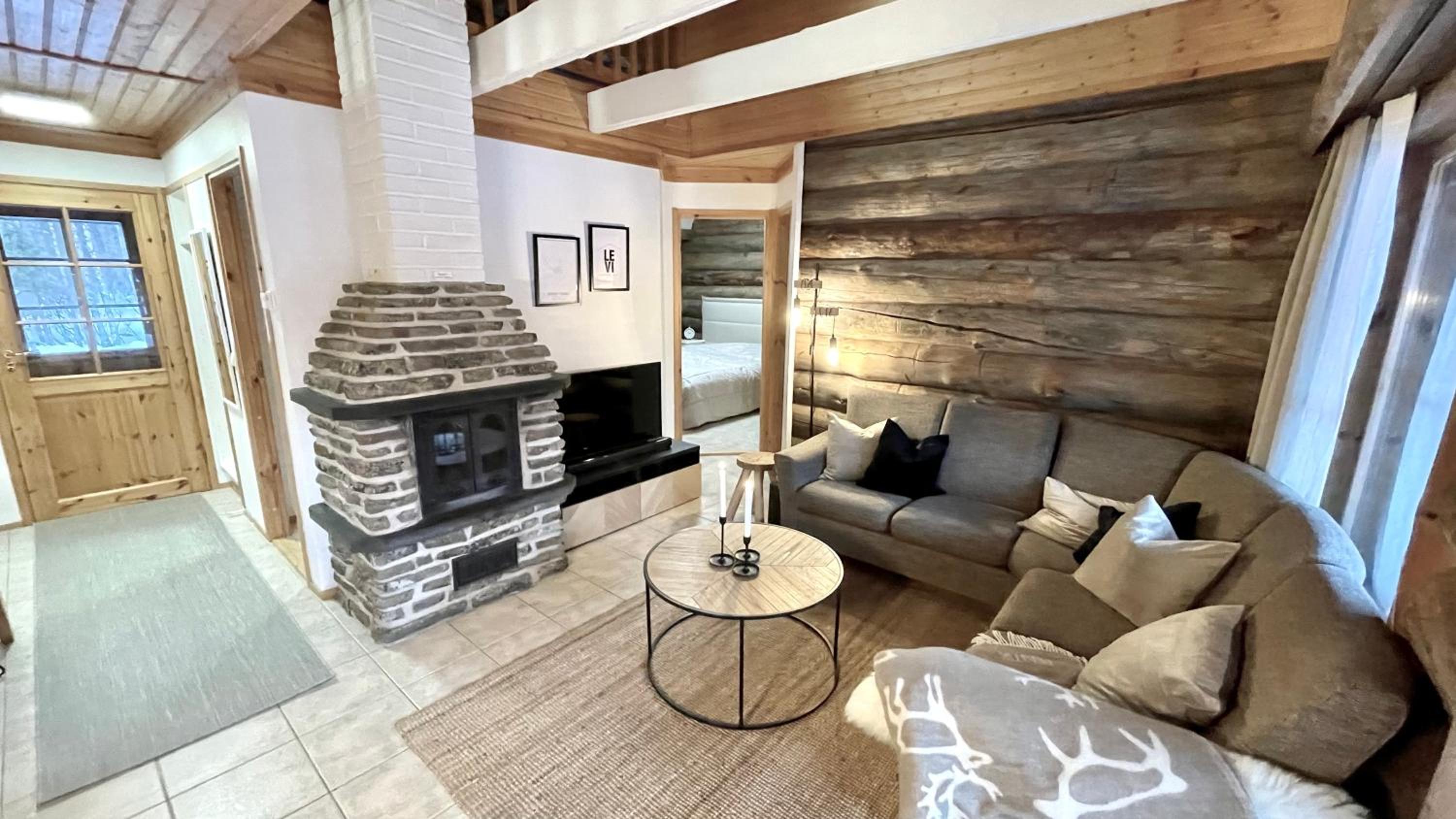 Nilimukka log cabin near Levi center