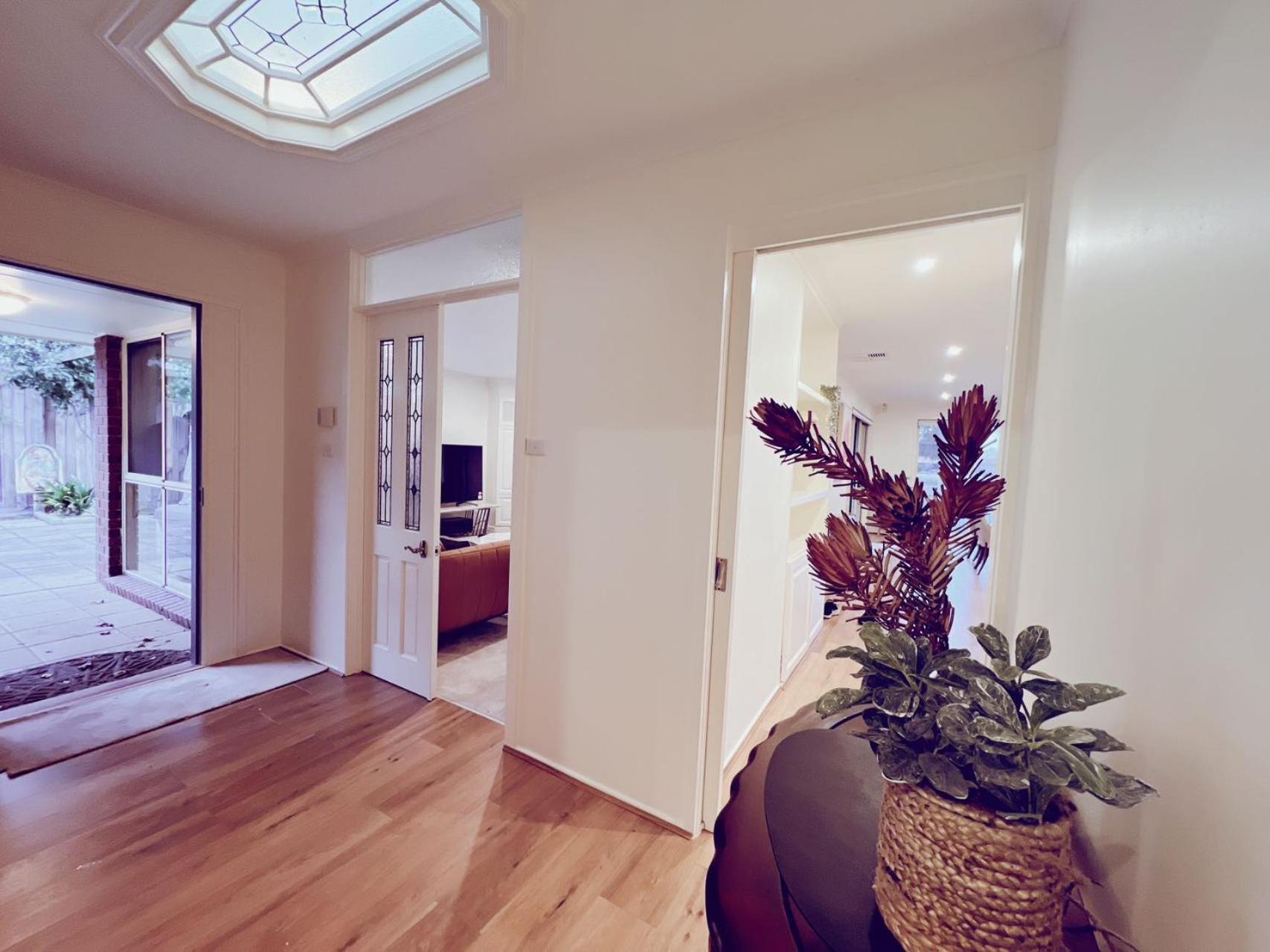 Patterson Lakes Charming 2 Bedroom House / VPL244