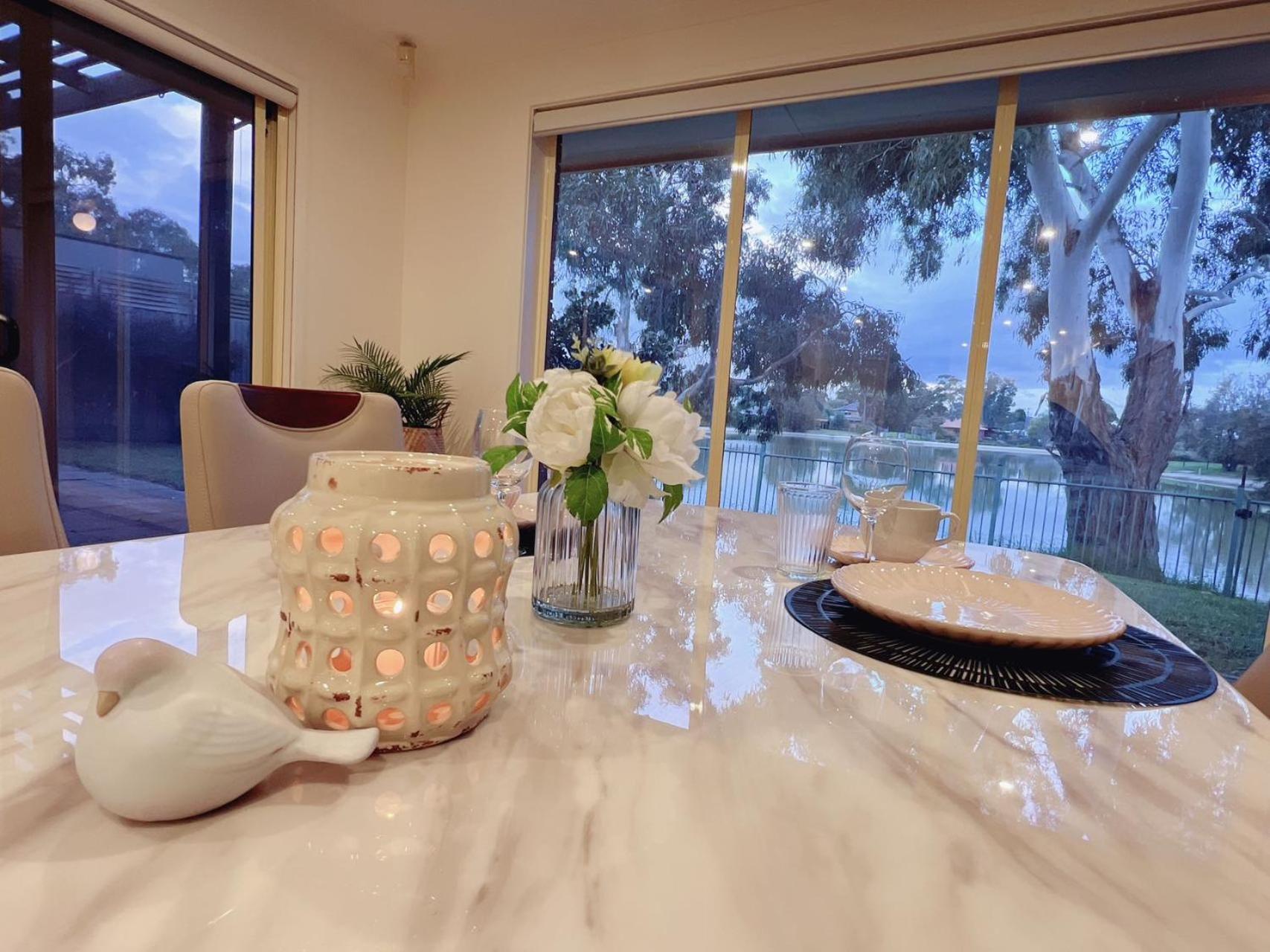 Patterson Lakes Charming 2 Bedroom House / VPL244