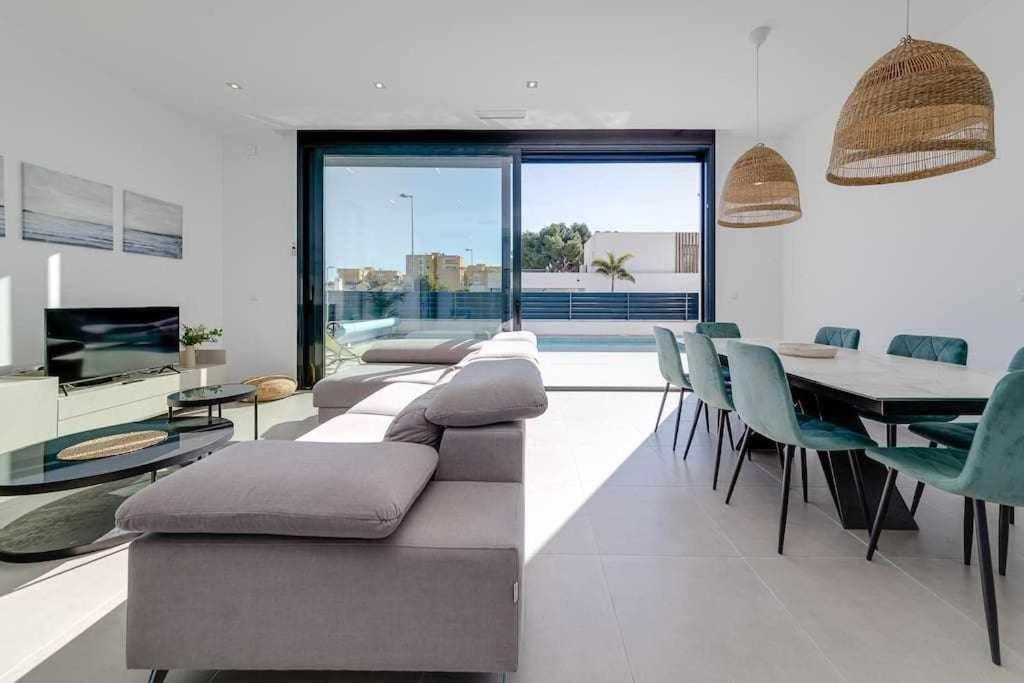 Magnífica villa con piscina climatizada