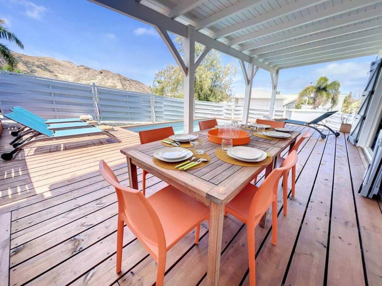 Maison Ti Case, private pool, next to Pinel Island view 3