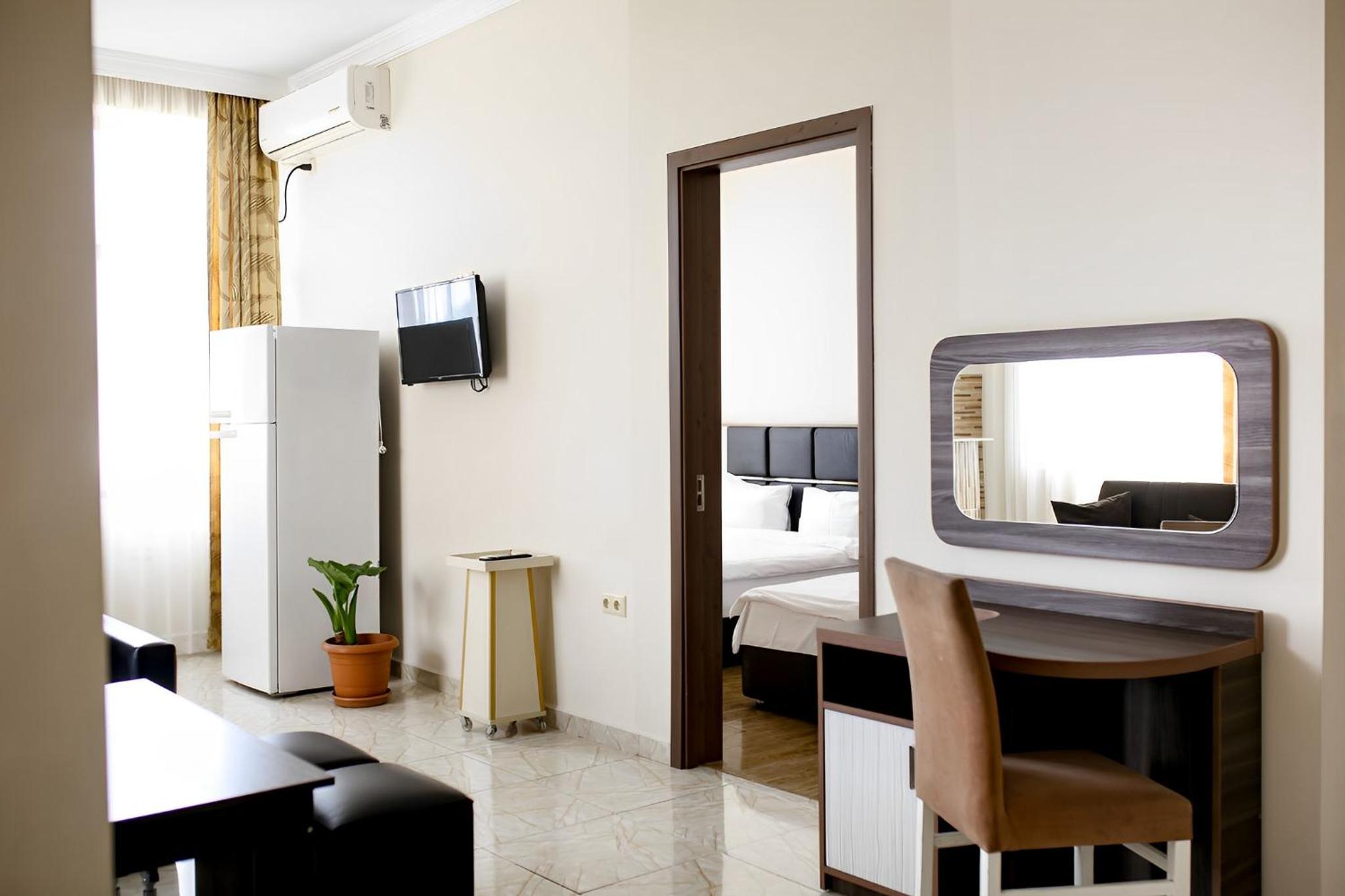 Apartments 37B view 2